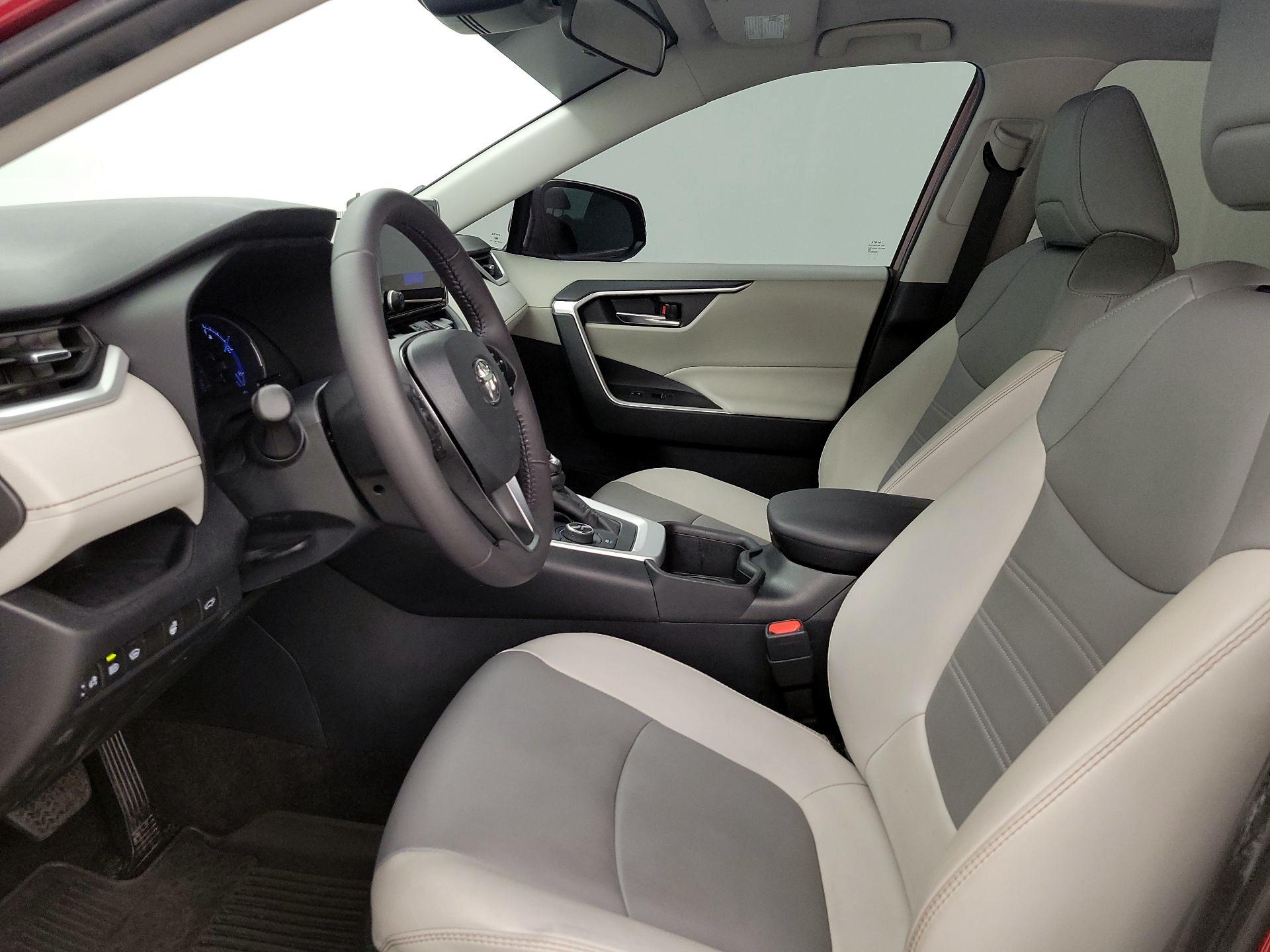 Thumbnail: 2024 Toyota RAV4 - 11