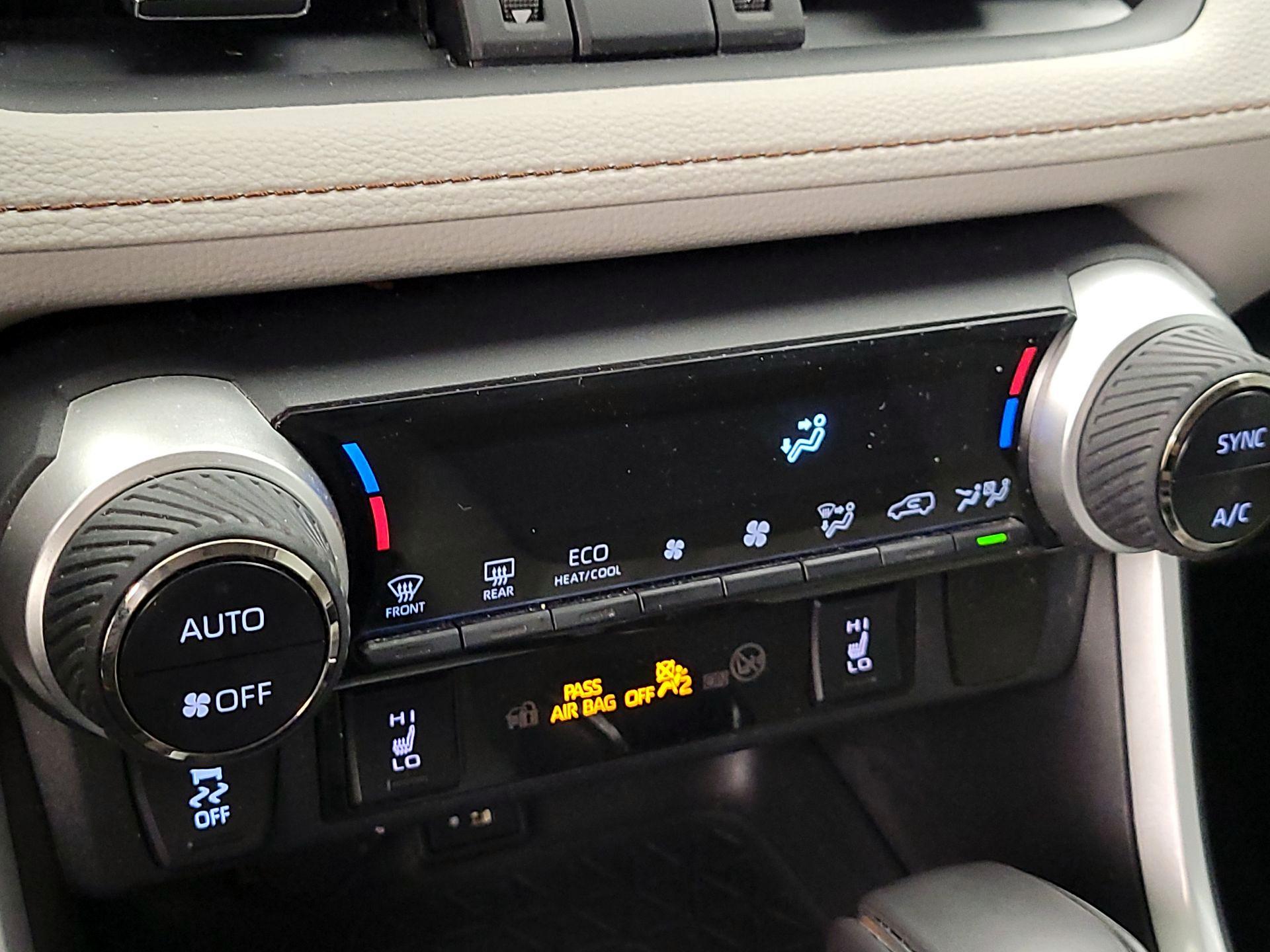 Thumbnail: 2024 Toyota RAV4 - 15