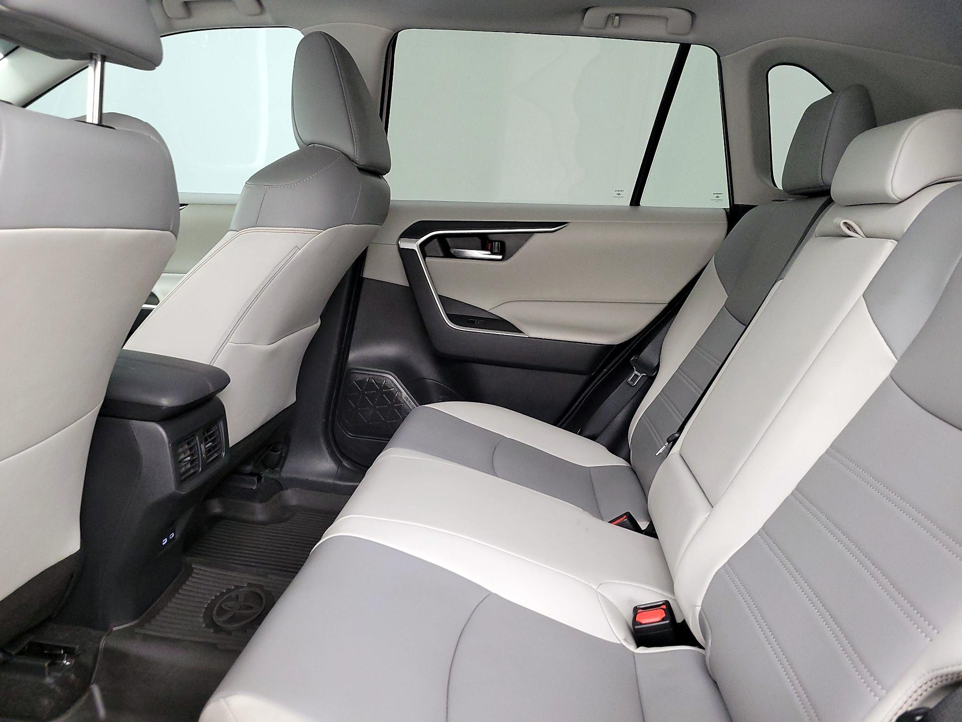 Thumbnail: 2024 Toyota RAV4 - 19