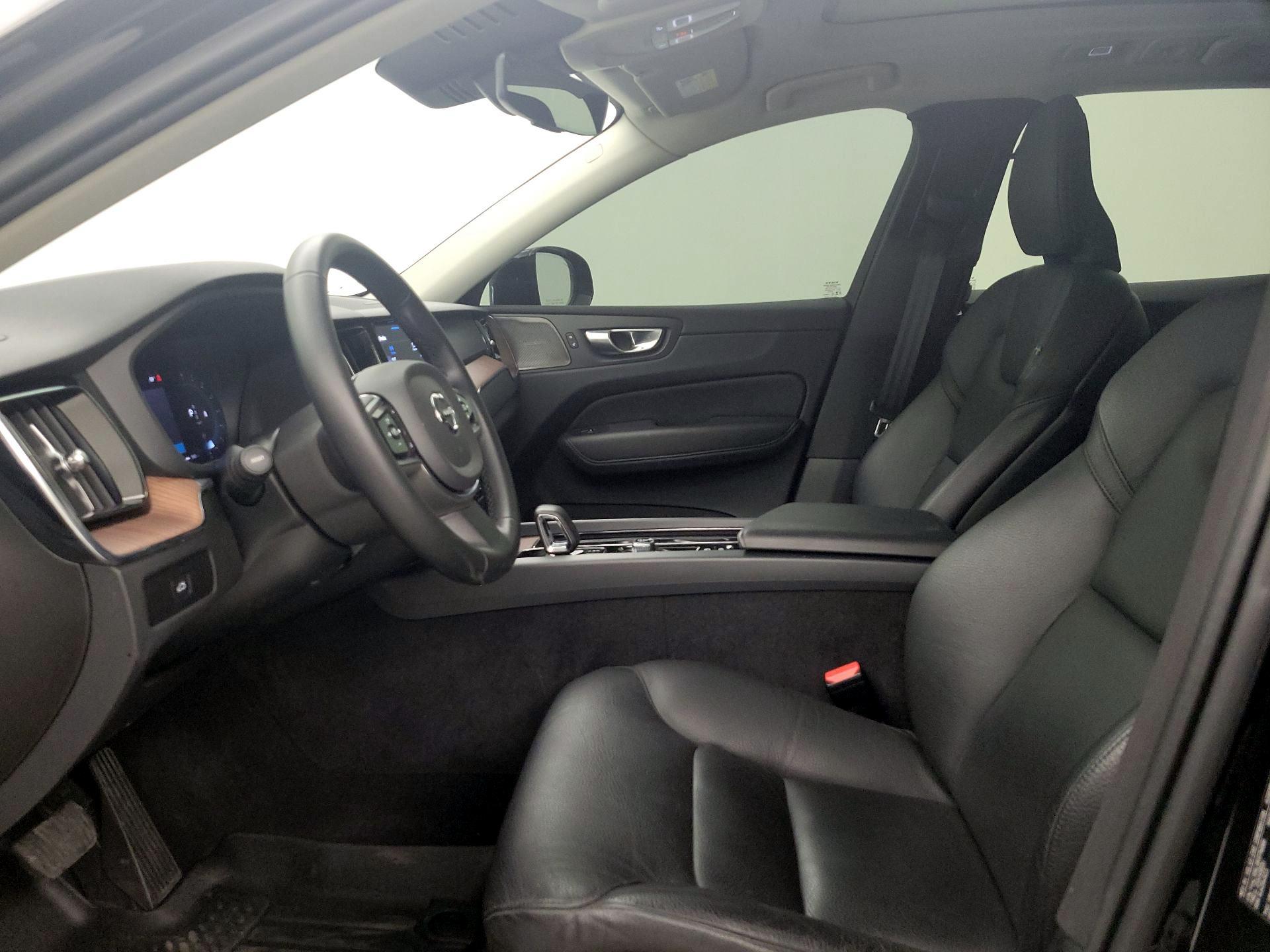 Thumbnail: 2024 Volvo XC60 - 11