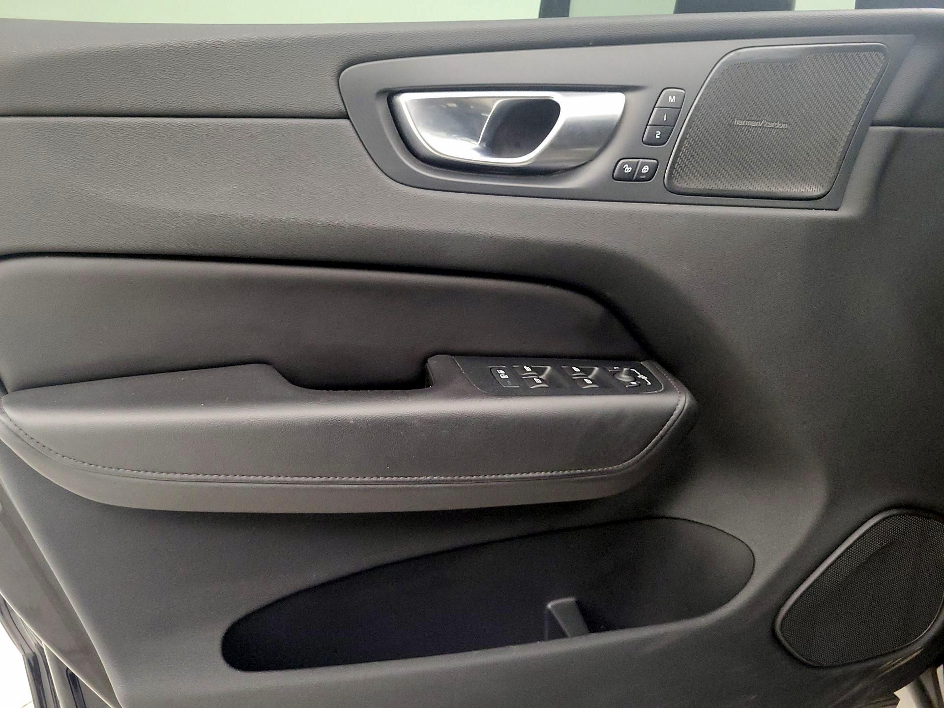 Thumbnail: 2024 Volvo XC60 - 12