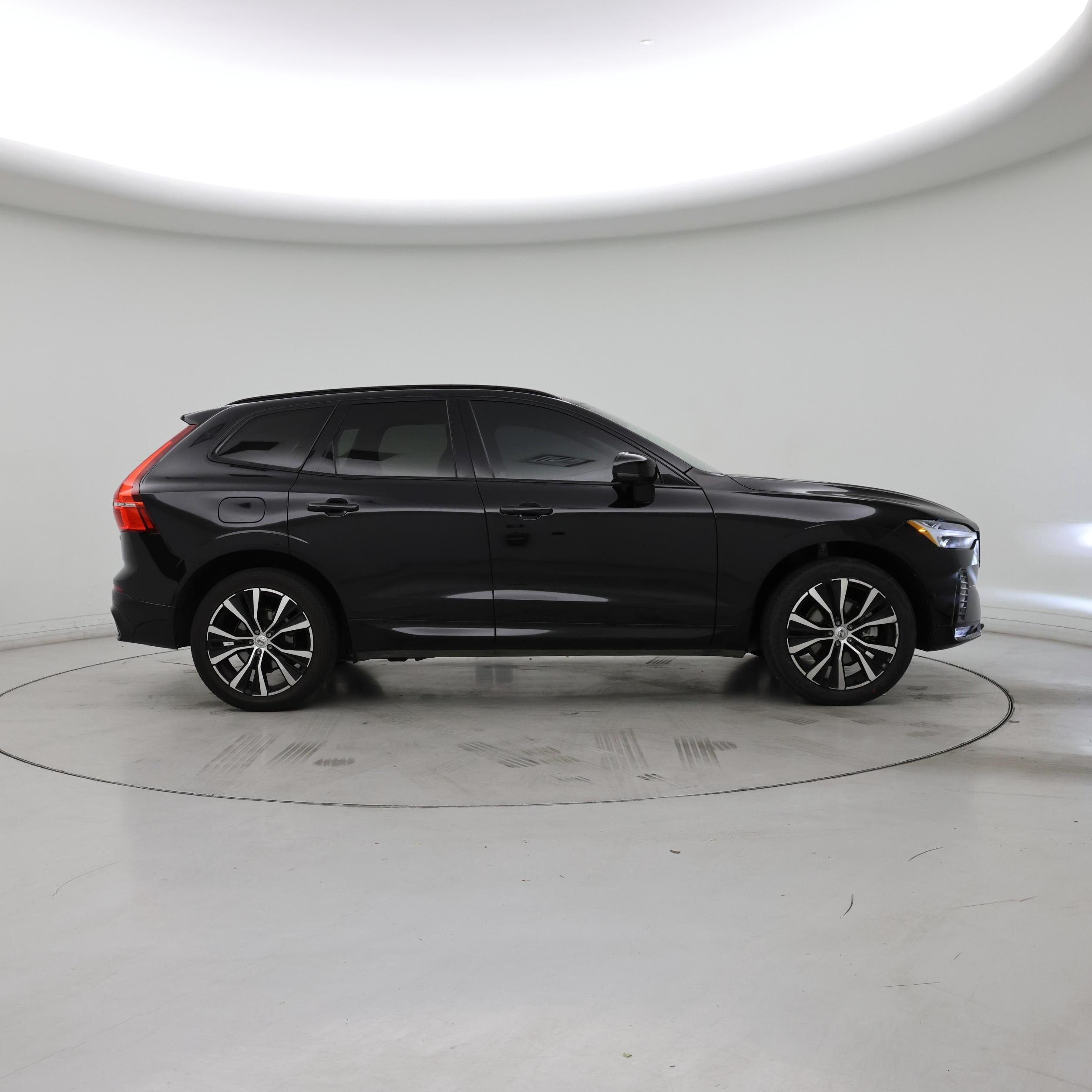 Thumbnail: 2024 Volvo XC60 - 7