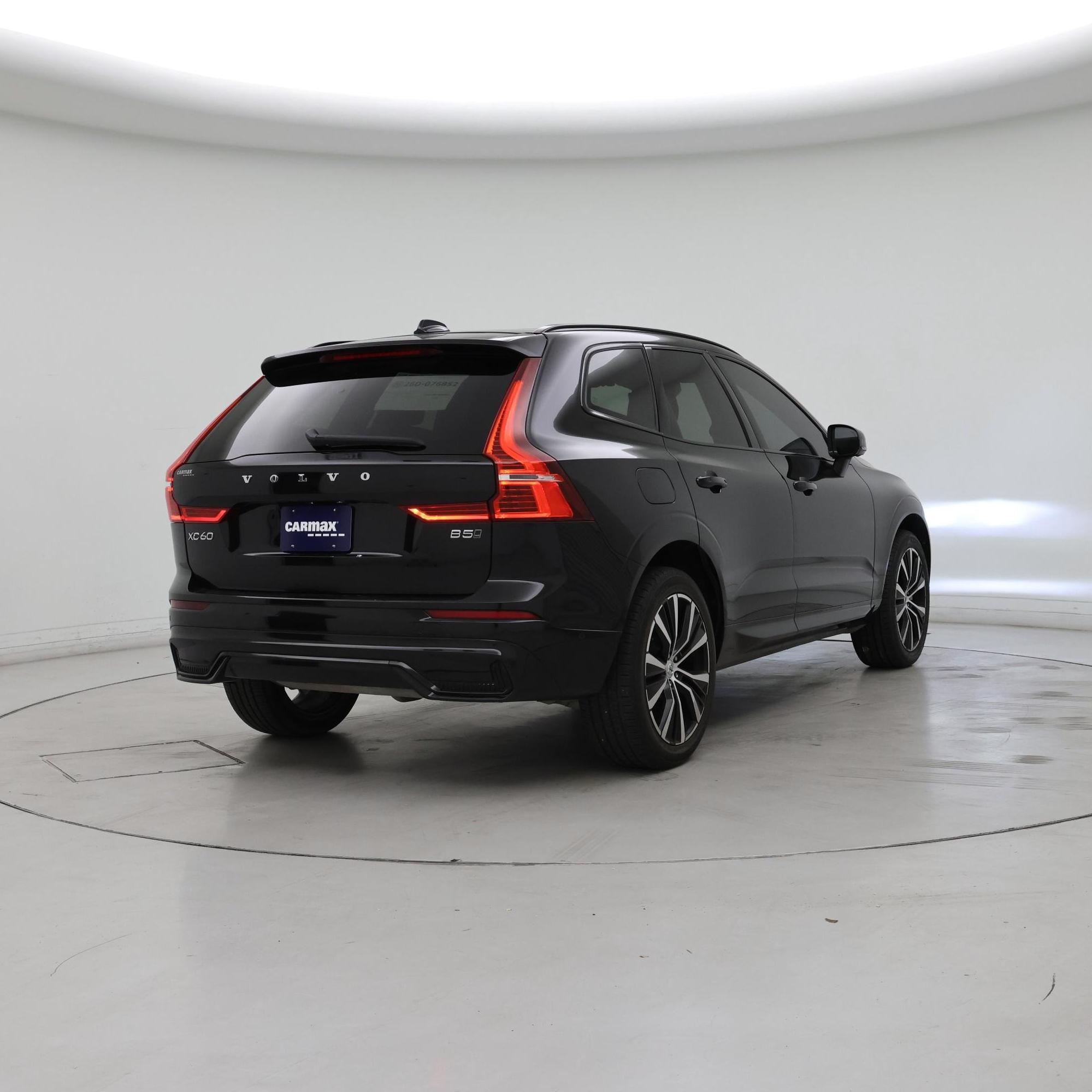 Thumbnail: 2024 Volvo XC60 - 8