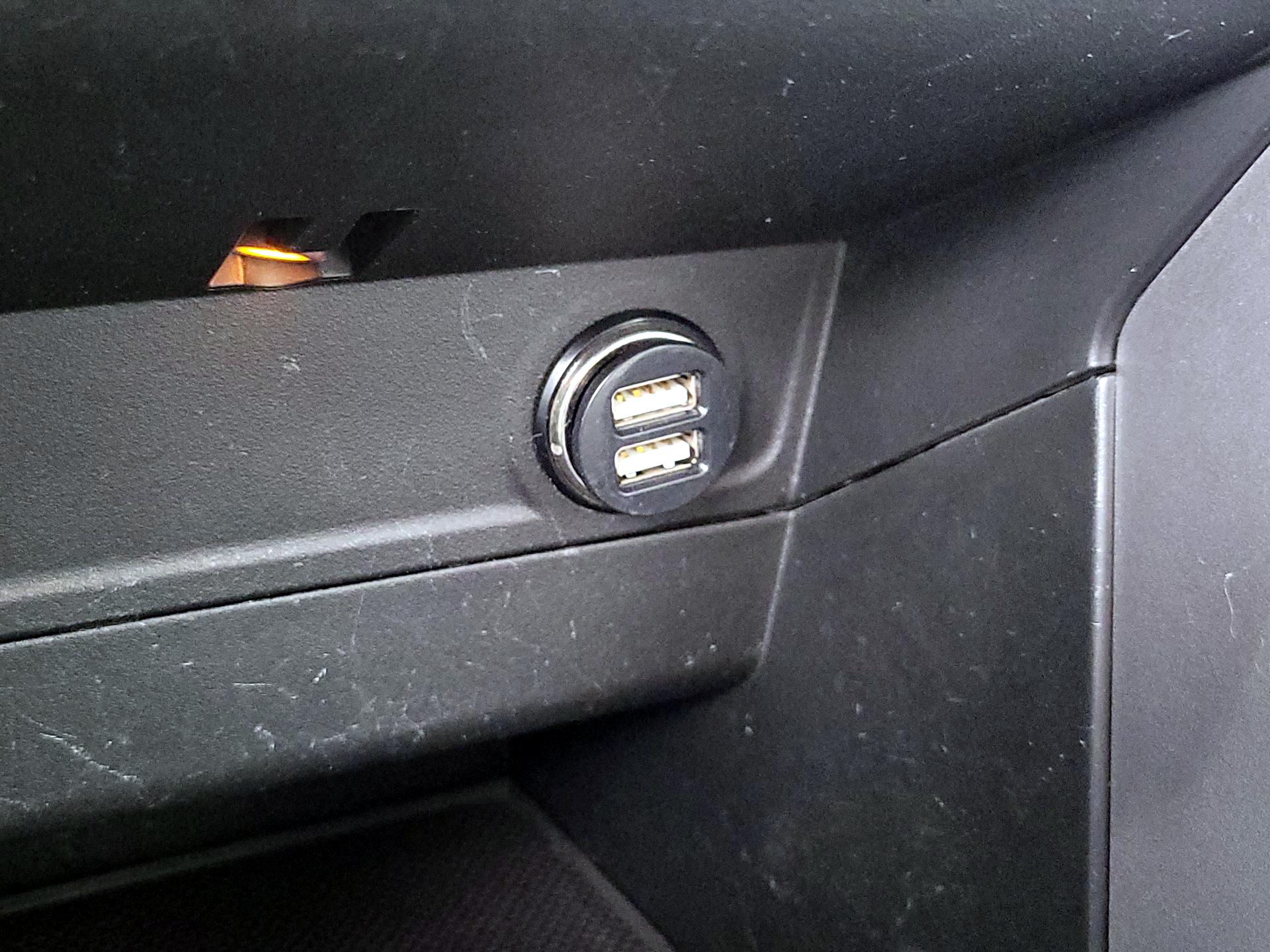 Thumbnail: 2014 Subaru Forester - 17