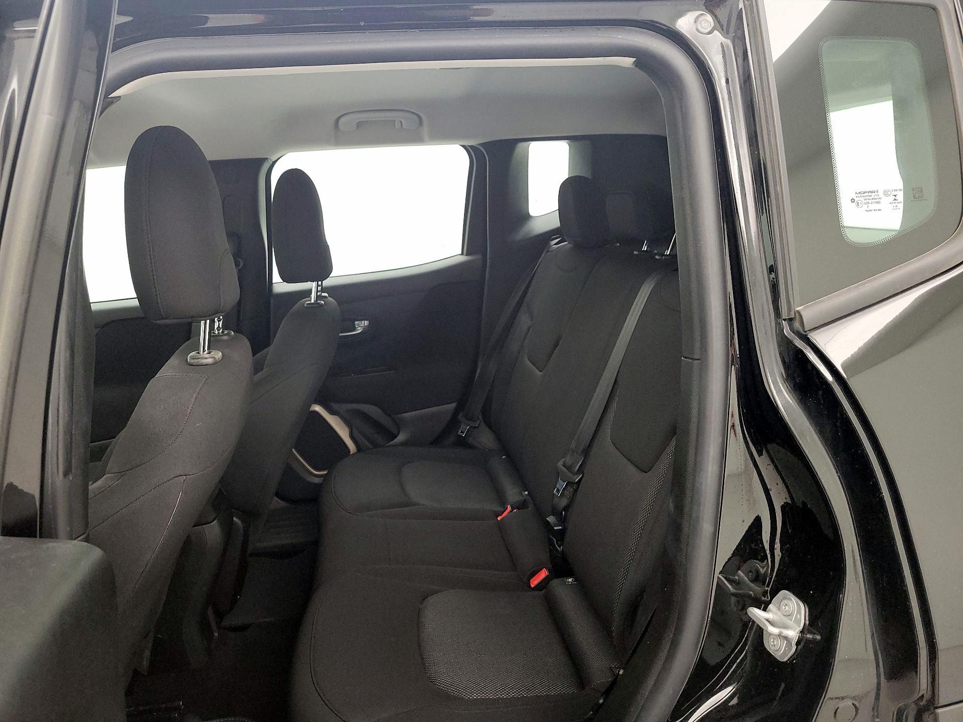 Thumbnail: 2017 Jeep Renegade - 19