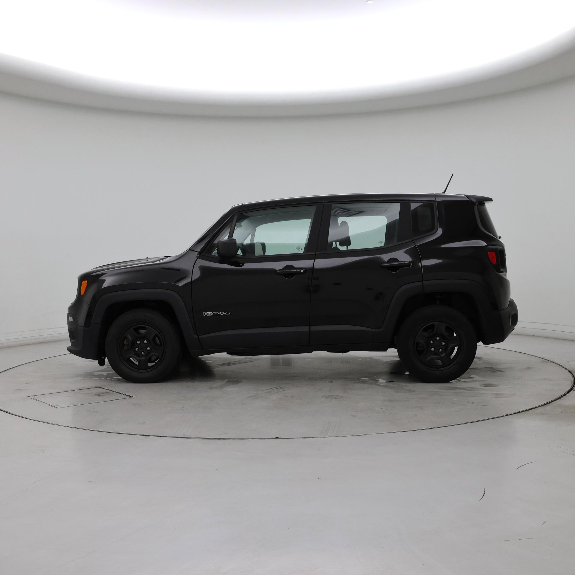 Thumbnail: 2017 Jeep Renegade - 3