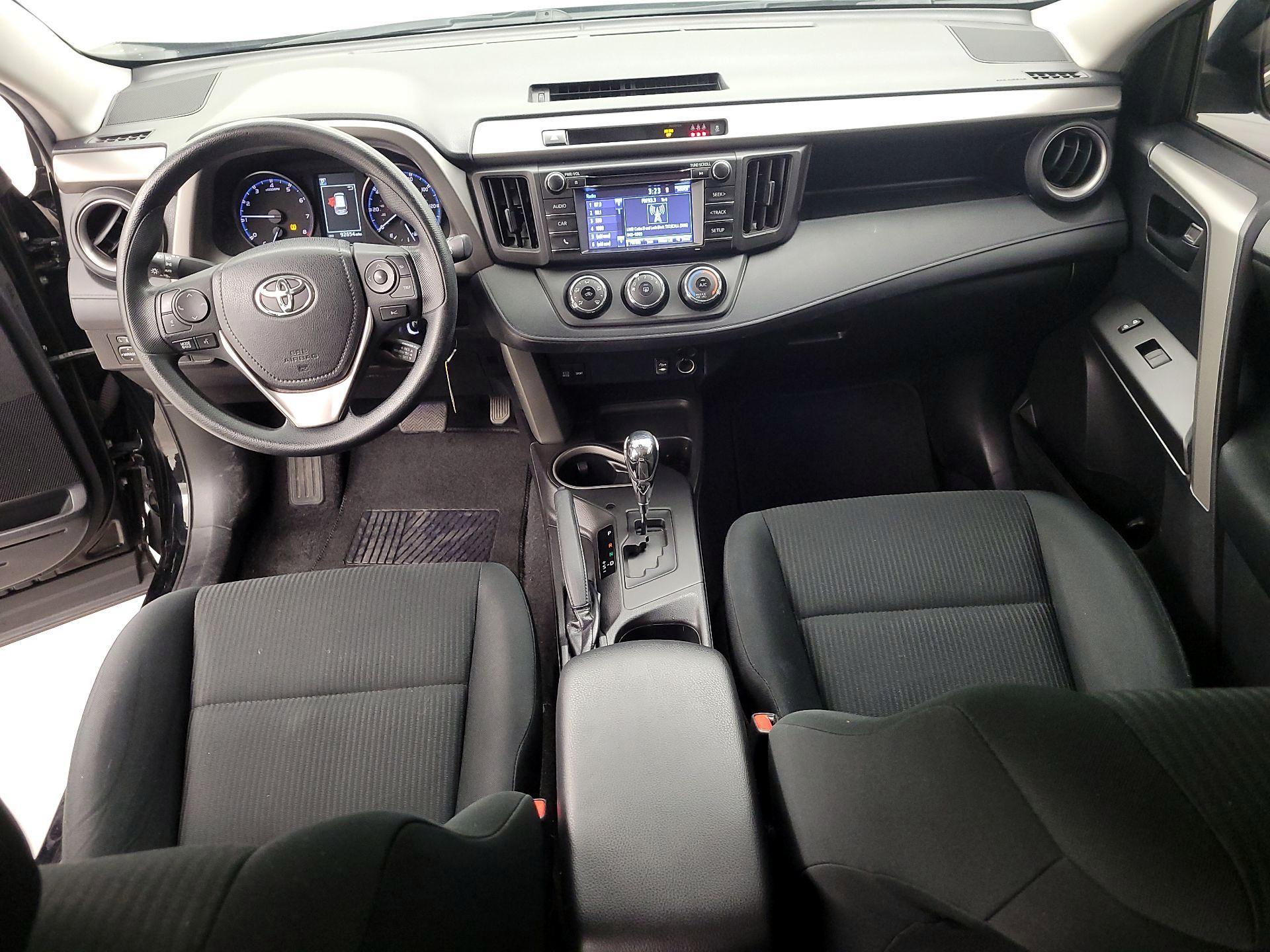 Thumbnail: 2017 Toyota RAV4 - 9