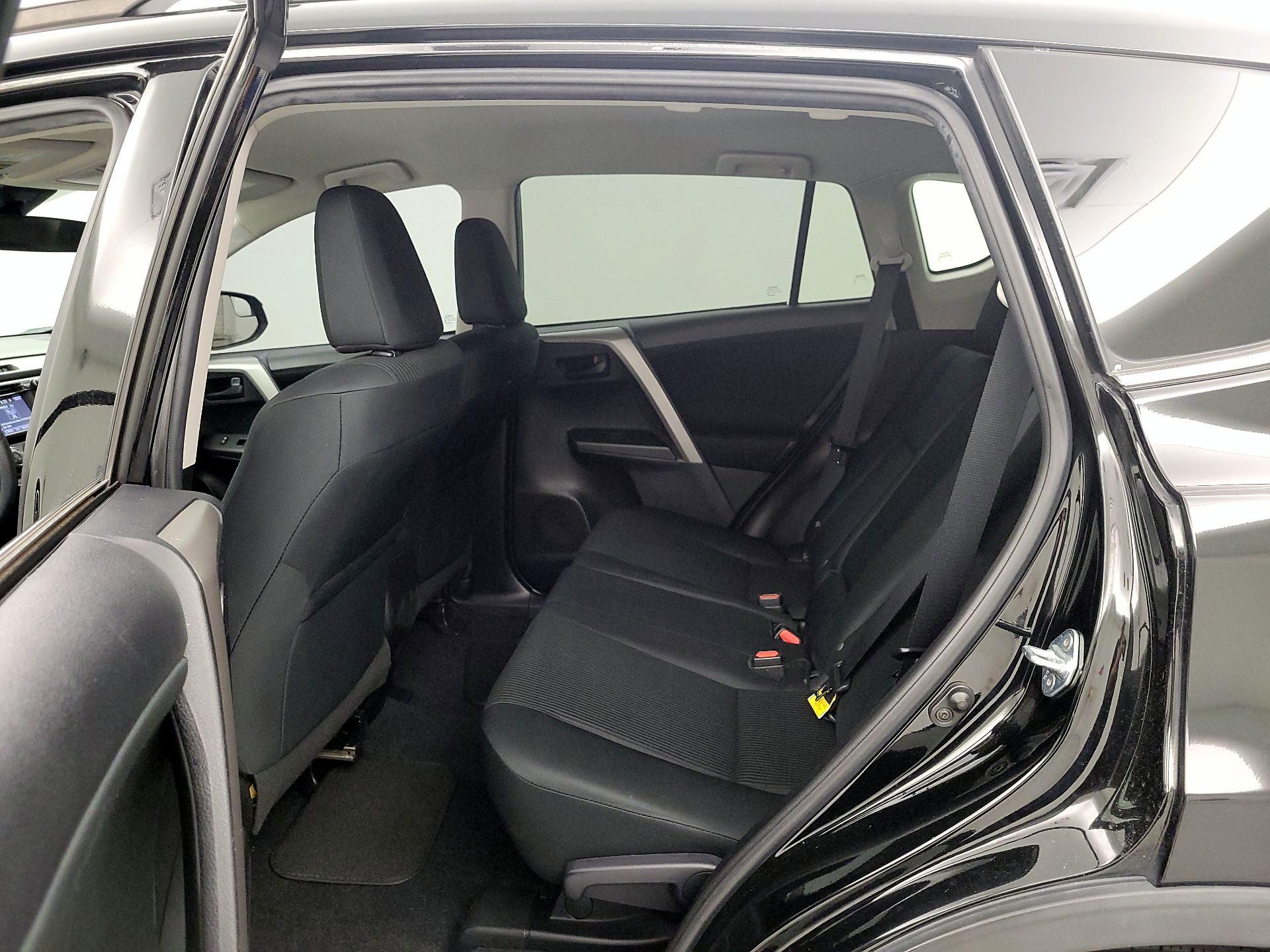 Thumbnail: 2017 Toyota RAV4 - 19