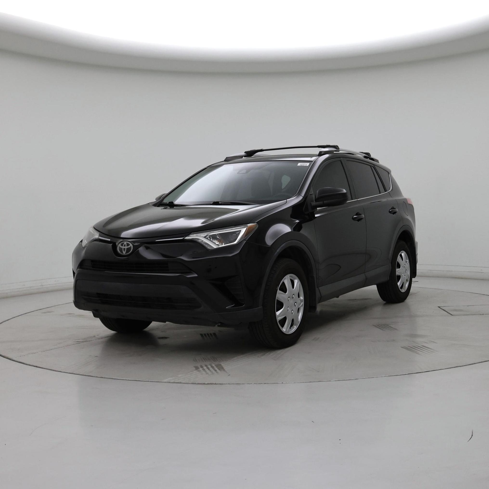 Thumbnail: 2017 Toyota RAV4 - 4