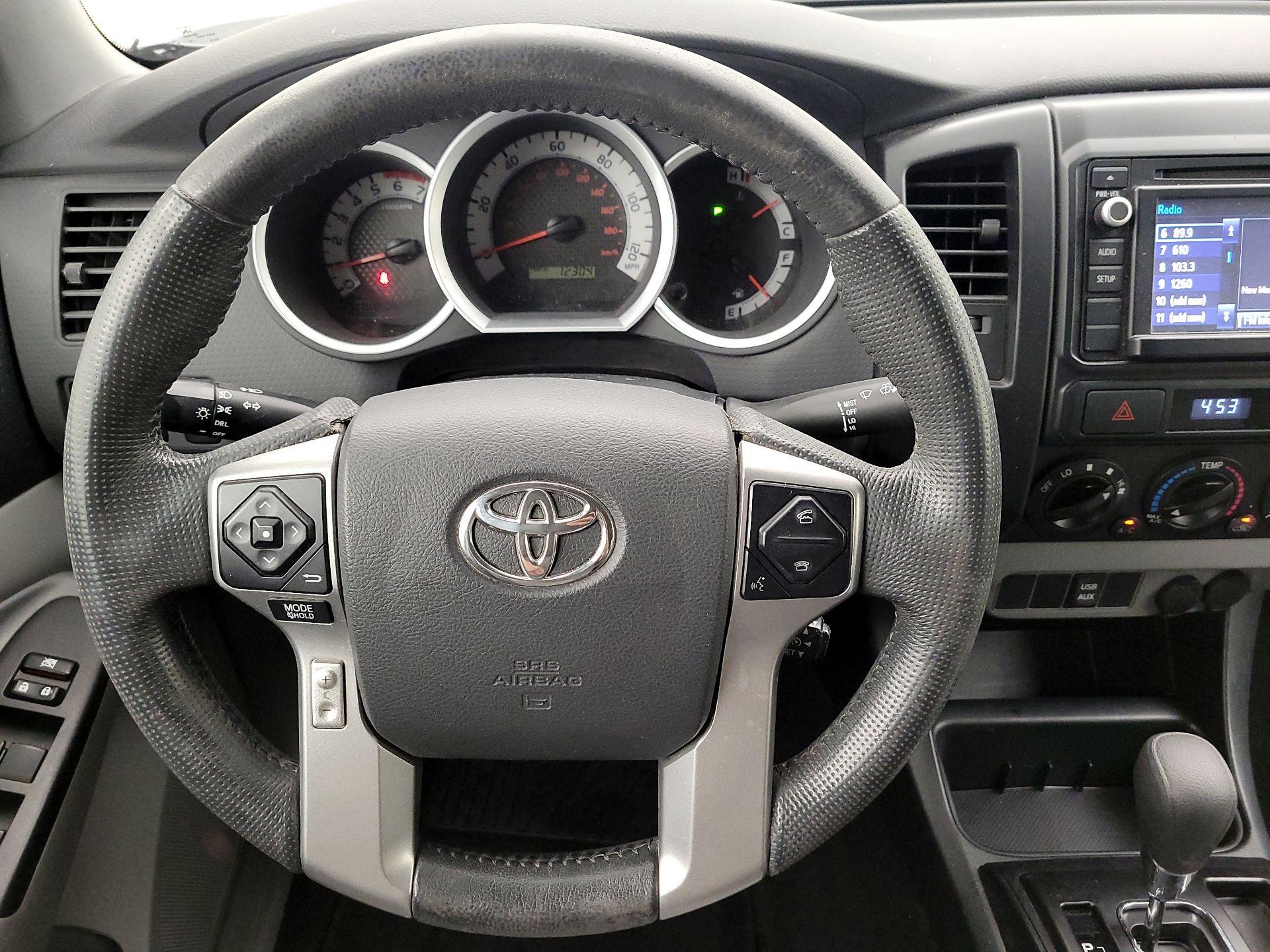 Thumbnail: 2014 Toyota Tacoma - 10