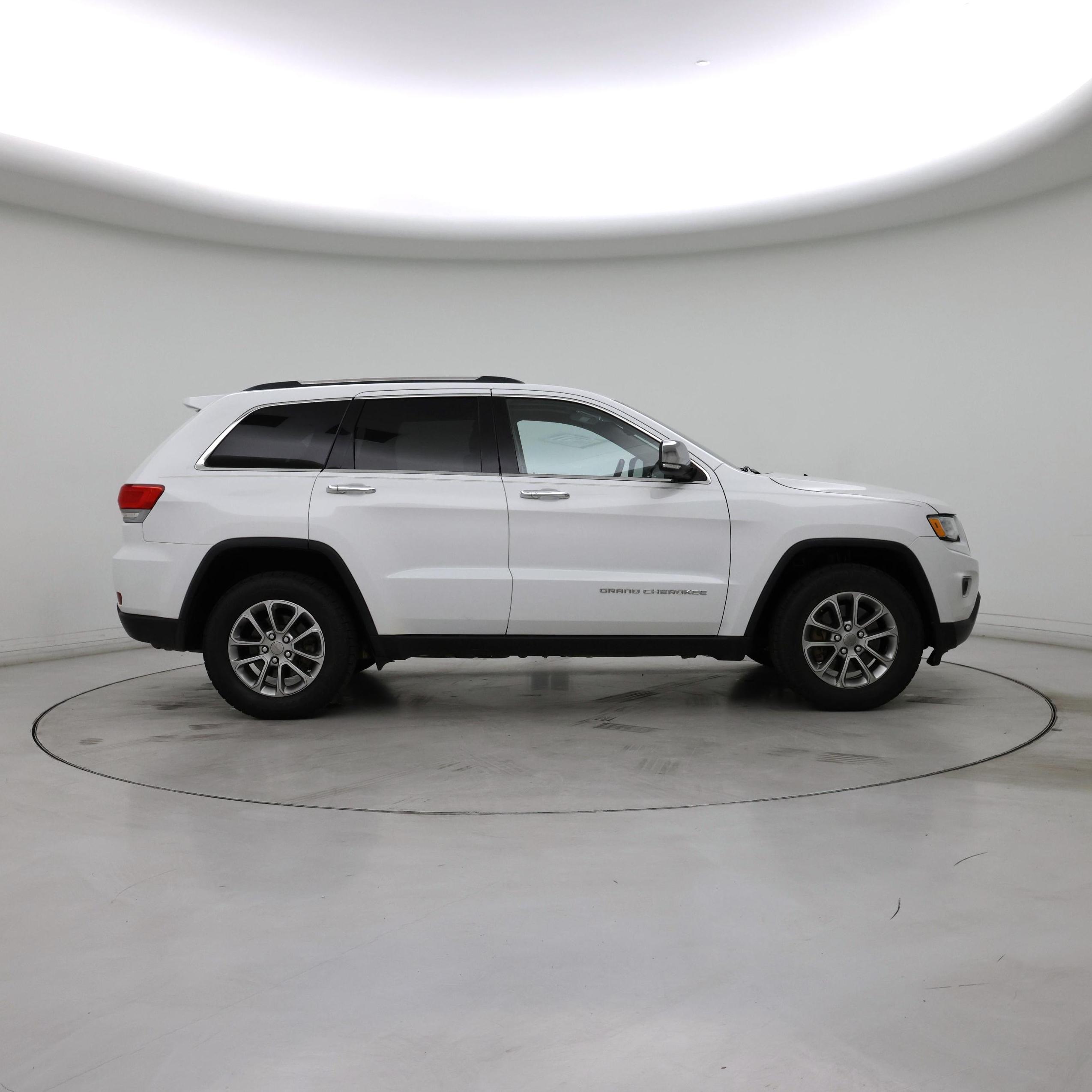 Thumbnail: 2015 Jeep Grand Cherokee - 7