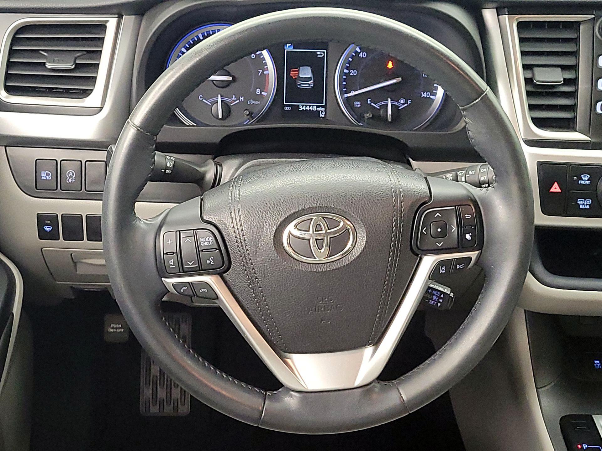 Thumbnail: 2018 Toyota Highlander - 10