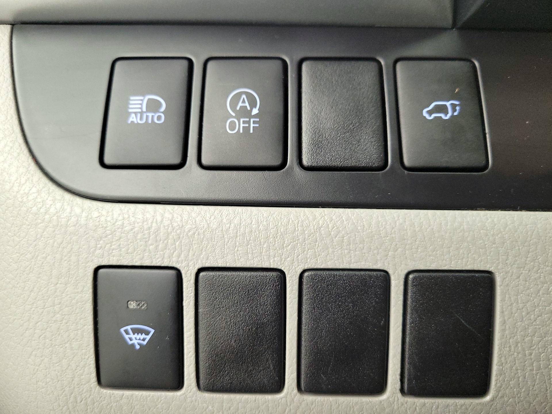 Thumbnail: 2018 Toyota Highlander - 13