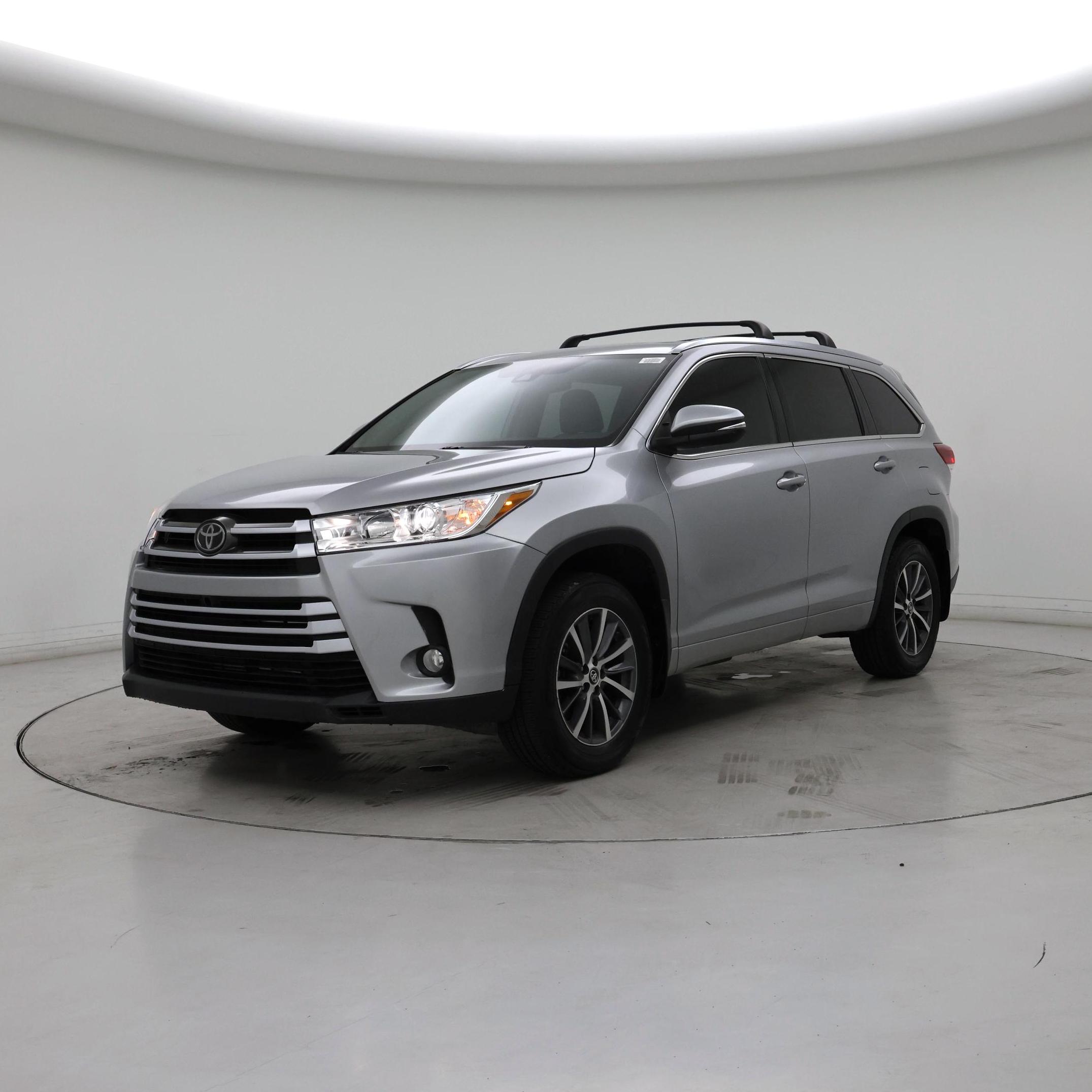 Thumbnail: 2018 Toyota Highlander - 4