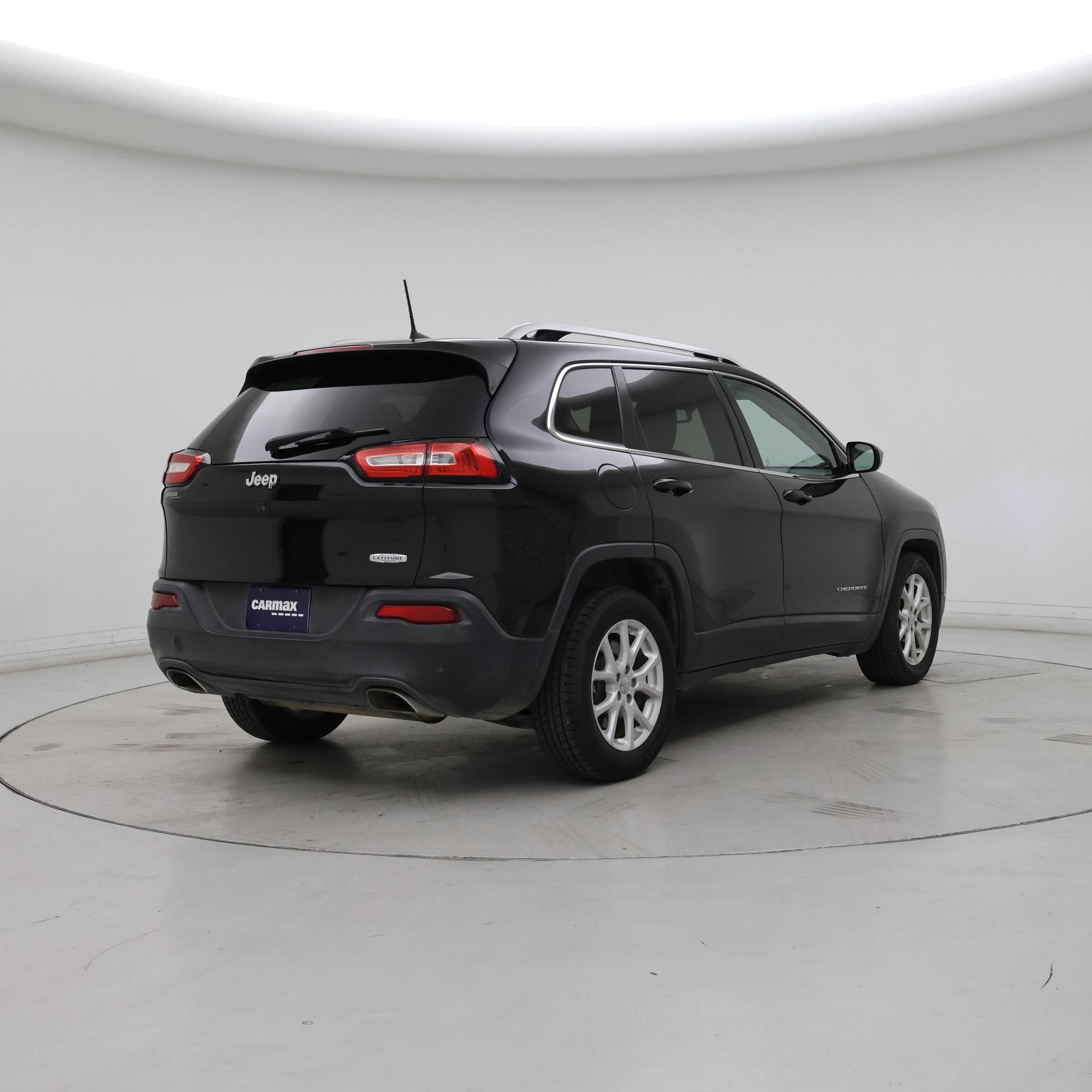 Thumbnail: 2015 Jeep Cherokee - 8