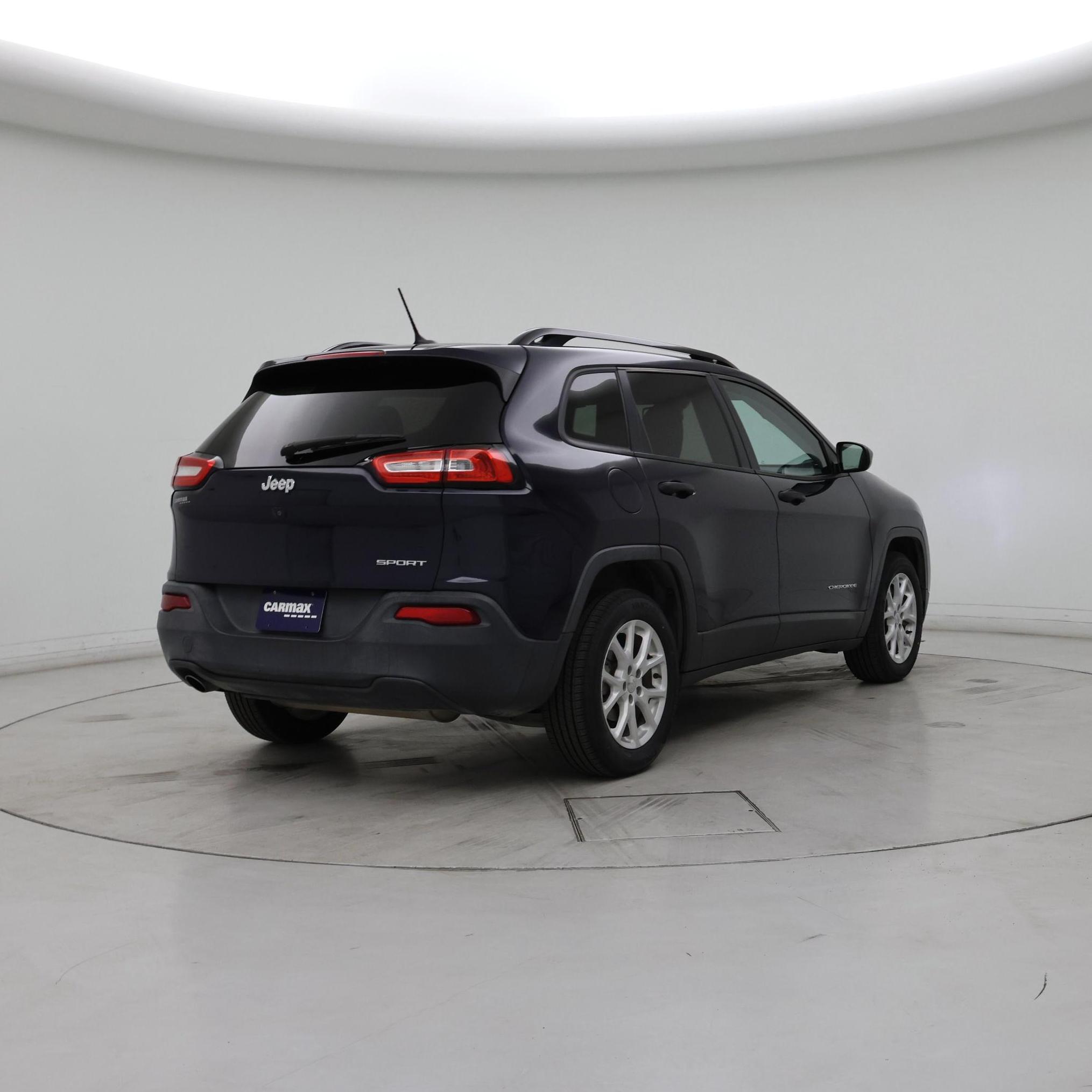 Thumbnail: 2016 Jeep Cherokee - 8
