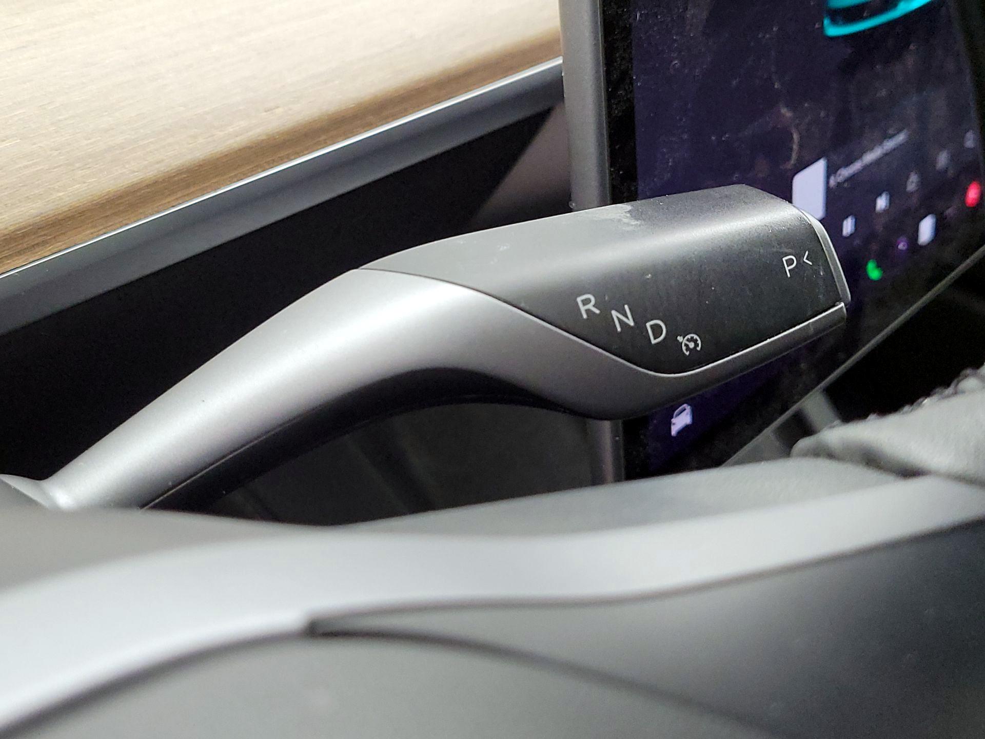 Thumbnail: 2022 Tesla Model 3 - 15