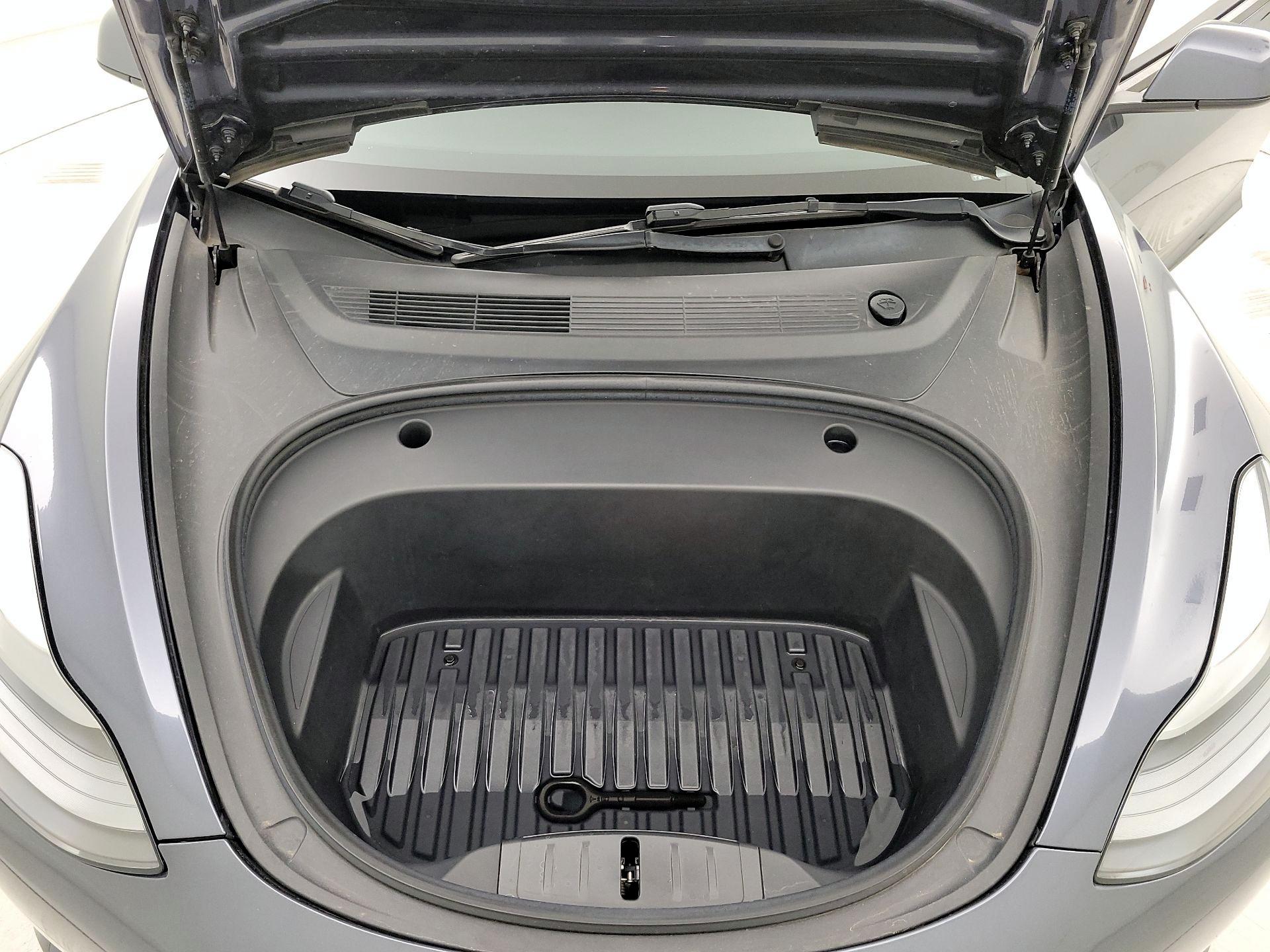 Thumbnail: 2022 Tesla Model 3 - 19