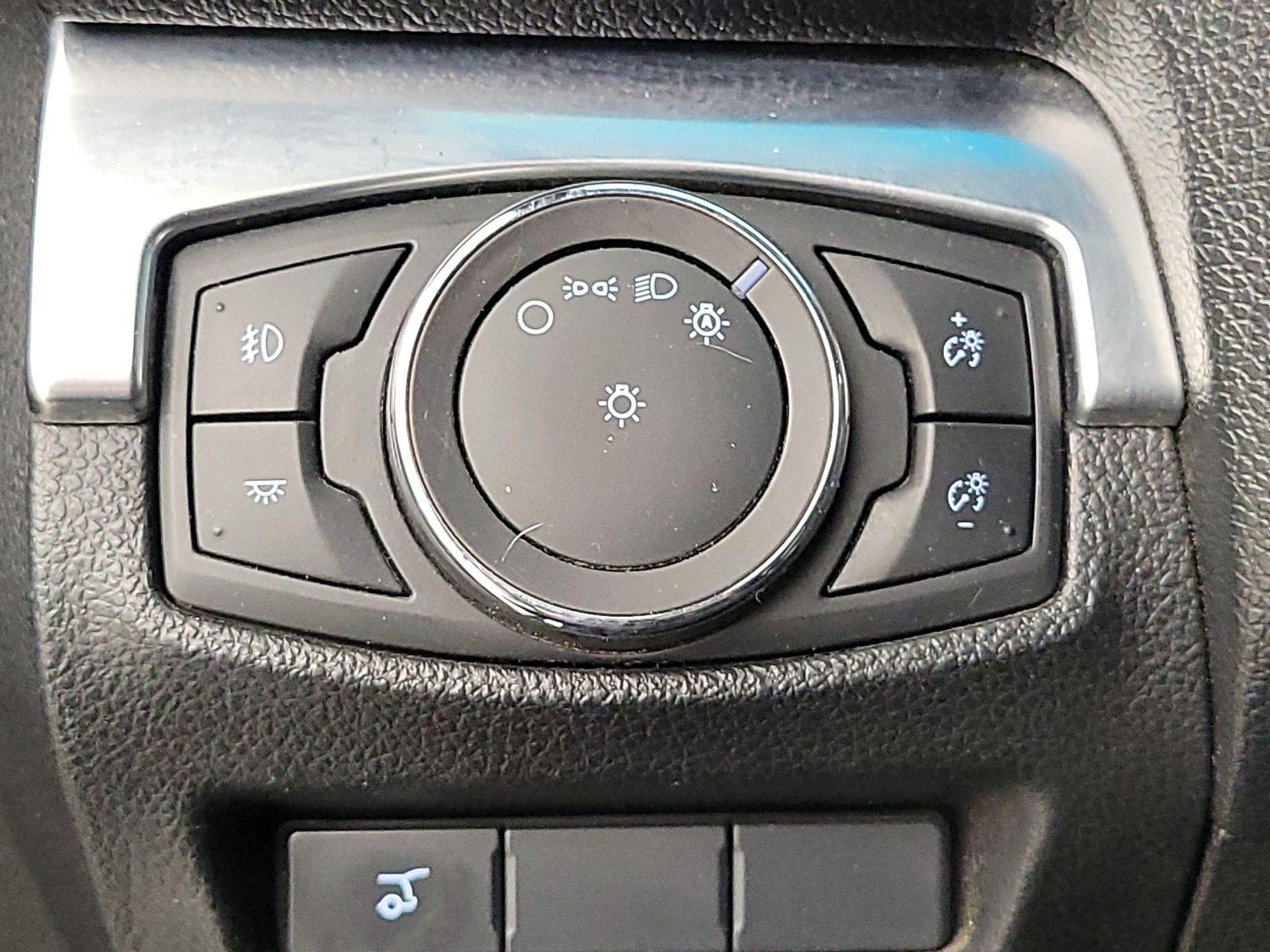 Thumbnail: 2018 Ford Explorer - 13