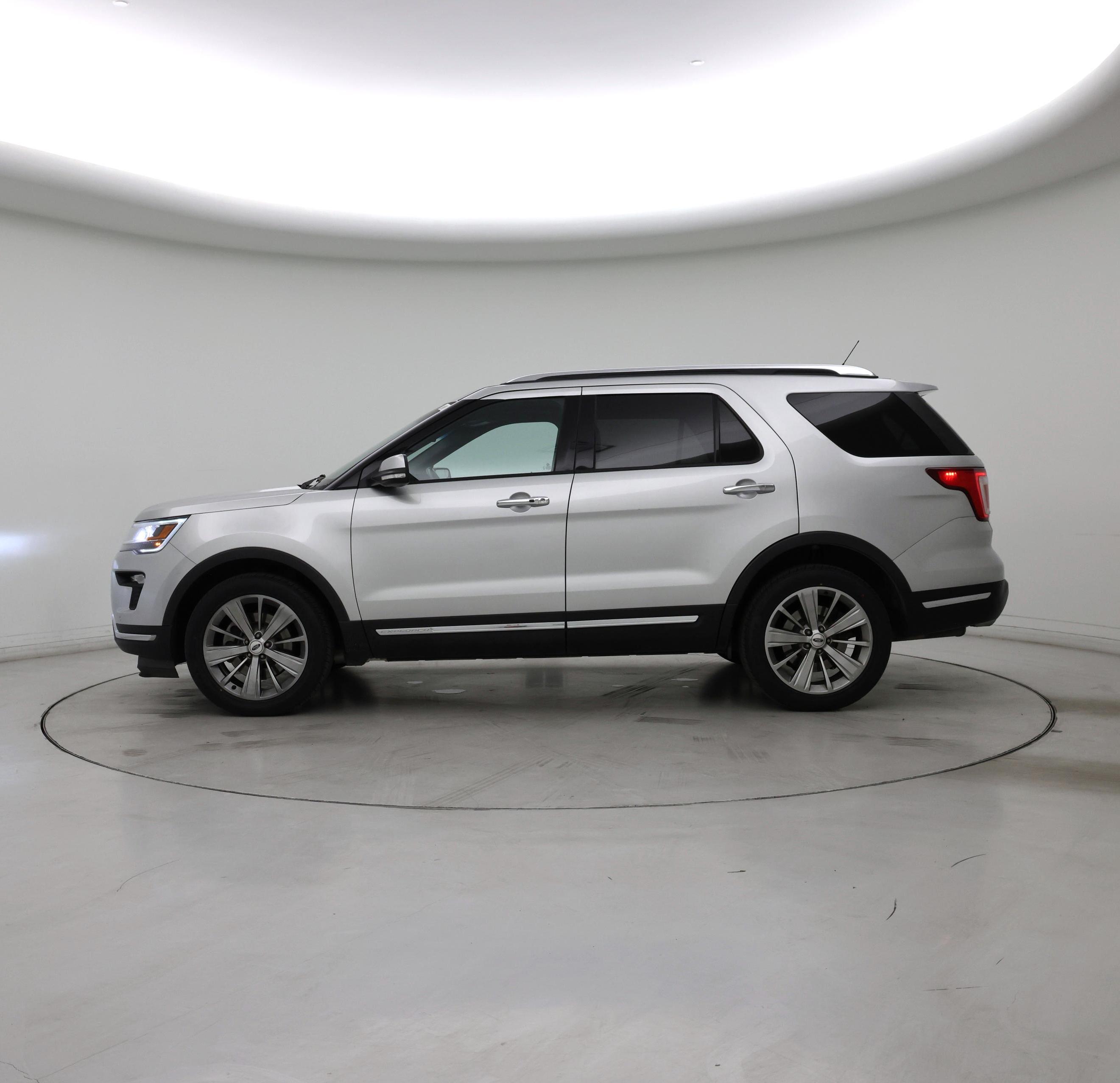 Thumbnail: 2018 Ford Explorer - 3