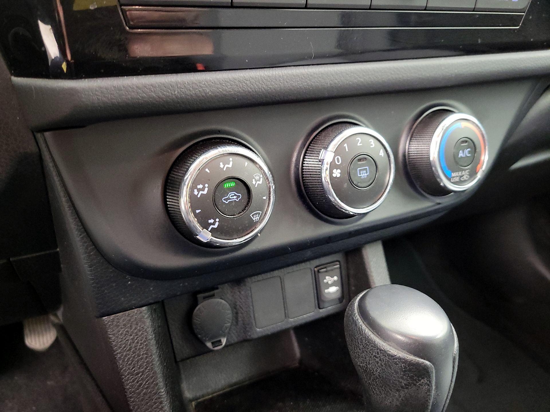 Thumbnail: 2014 Toyota Corolla - 14