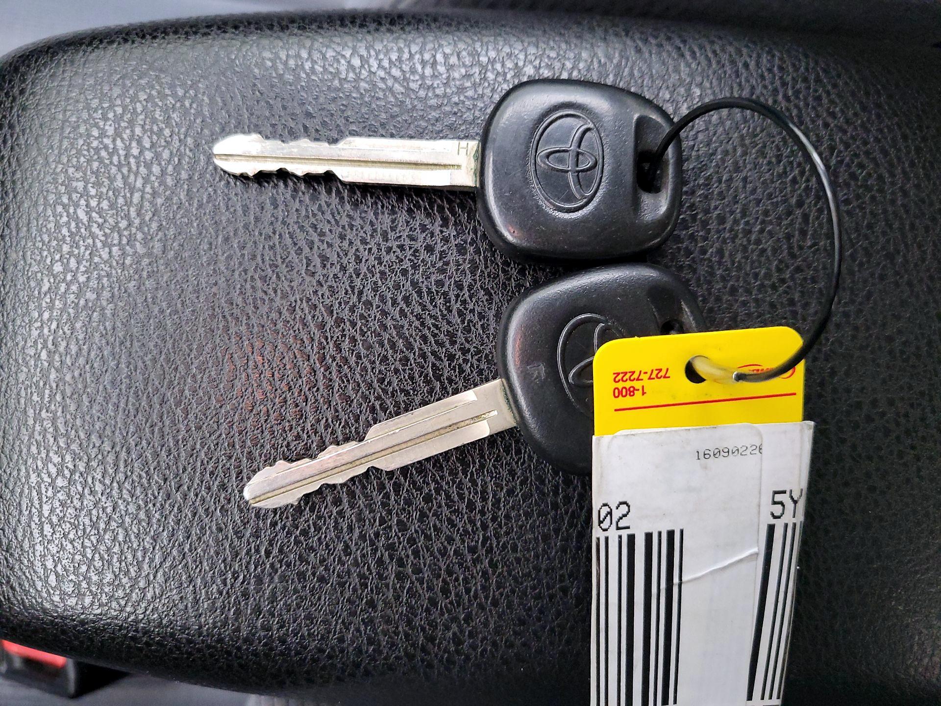 Thumbnail: 2014 Toyota Corolla - 18