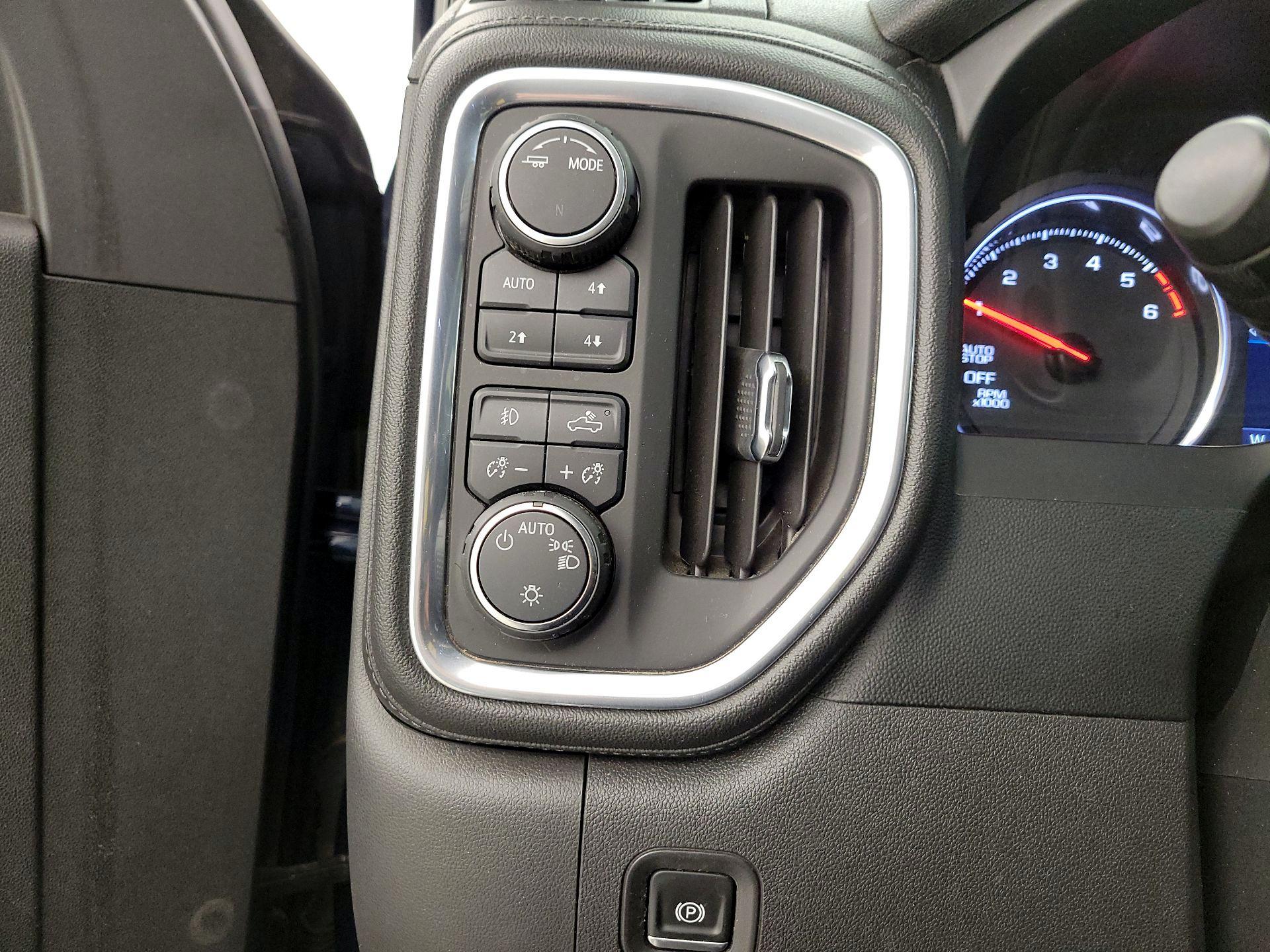 Thumbnail: 2021 Chevrolet Silverado 1500 - 13