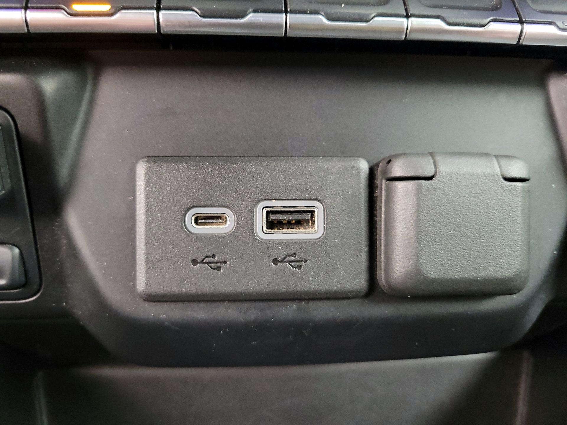 Thumbnail: 2021 Chevrolet Silverado 1500 - 18