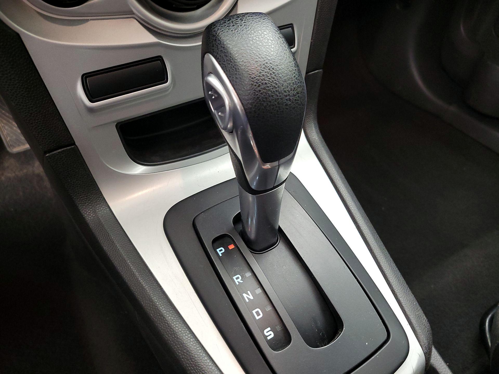 Thumbnail: 2017 Ford Fiesta - 15