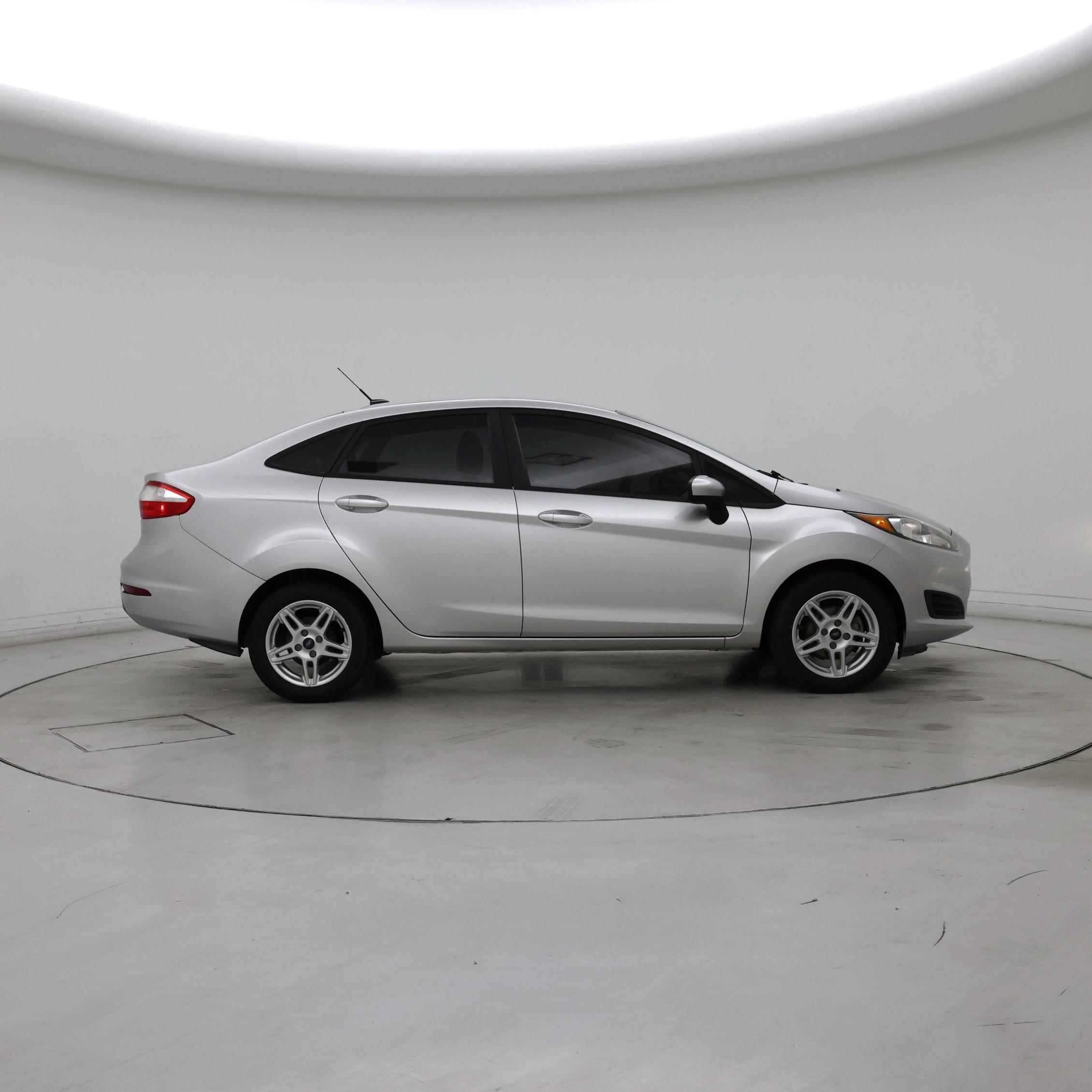 Thumbnail: 2017 Ford Fiesta - 7