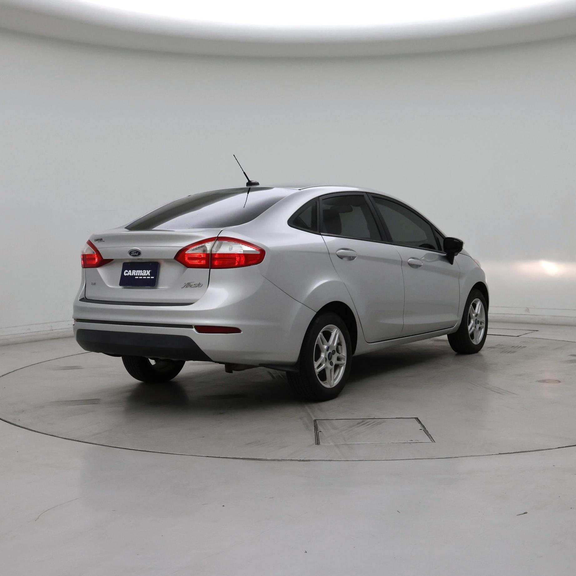 Thumbnail: 2017 Ford Fiesta - 8