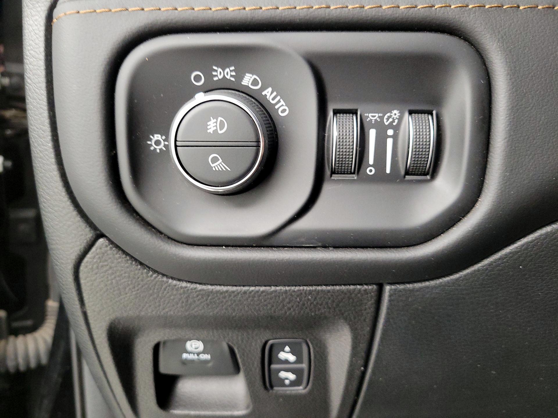 Thumbnail: 2022 RAM 1500 - 13