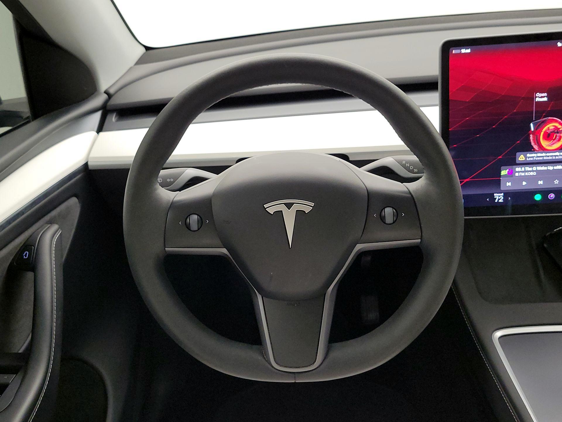 Thumbnail: 2023 Tesla Model Y - 10