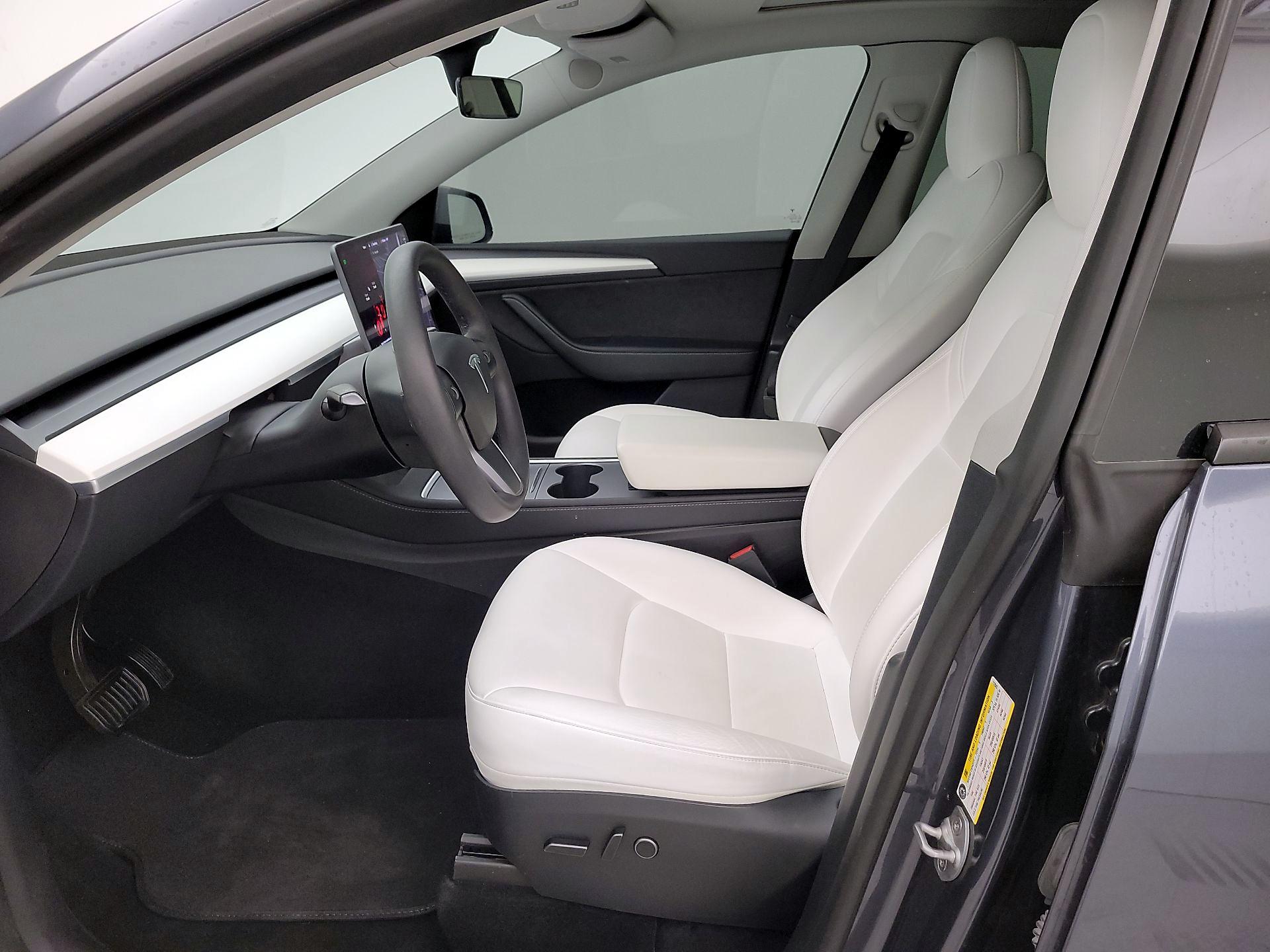 Thumbnail: 2023 Tesla Model Y - 11