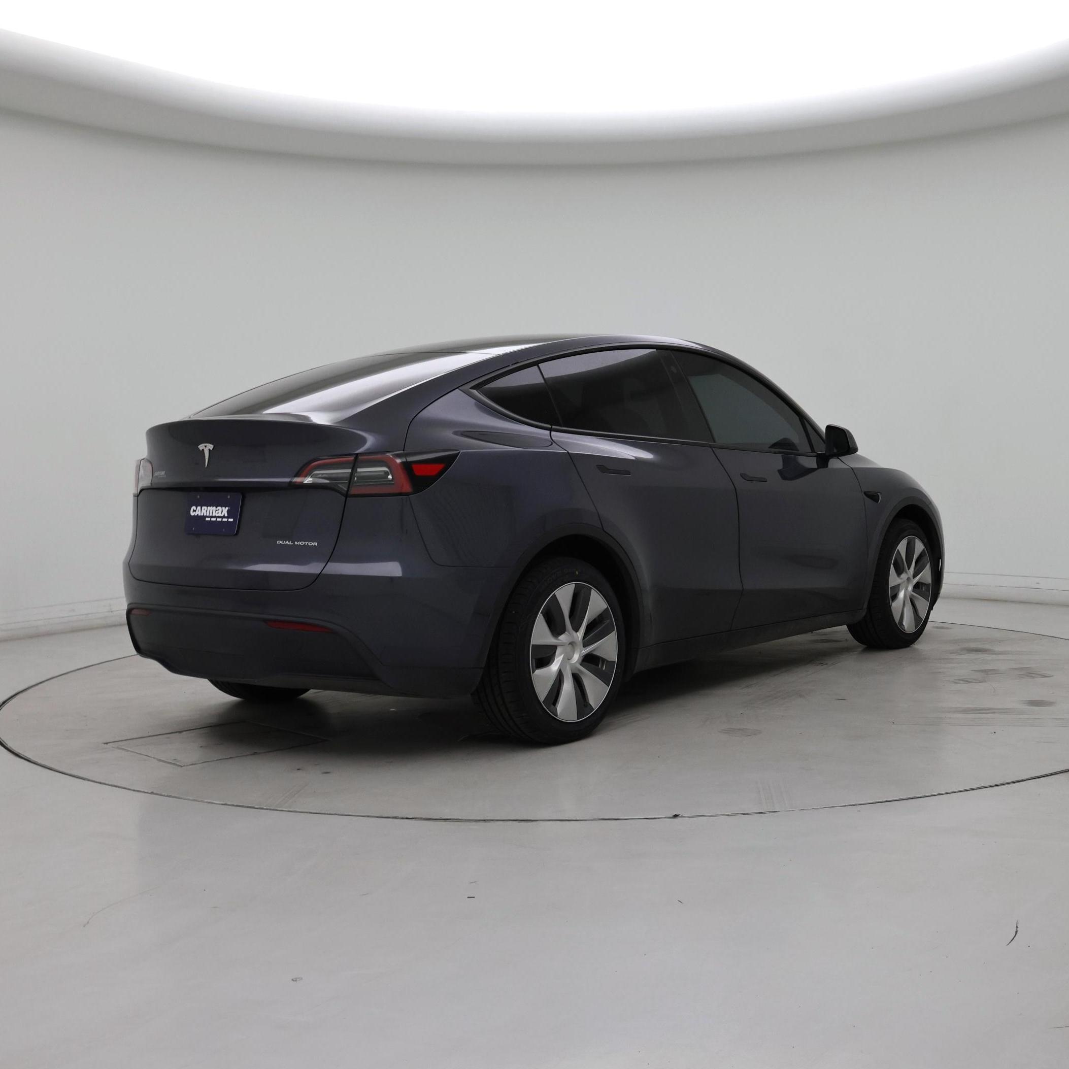 Thumbnail: 2023 Tesla Model Y - 8