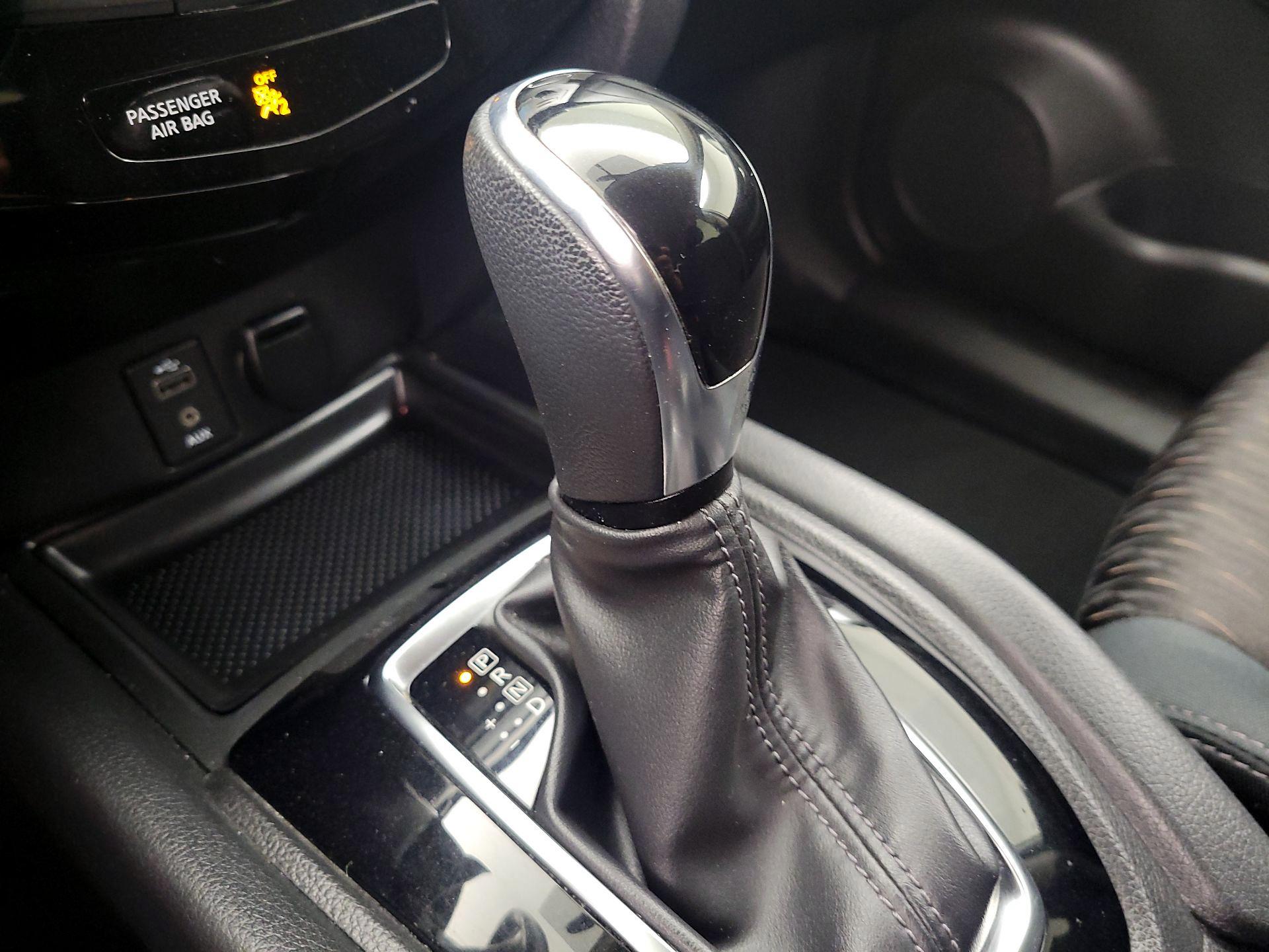 Thumbnail: 2017 Nissan Rogue - 17