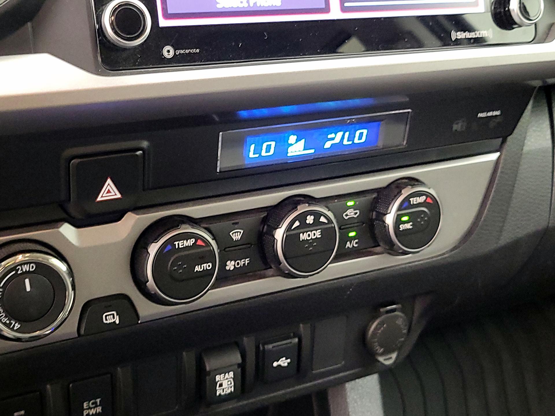 Thumbnail: 2023 Toyota Tacoma - 15