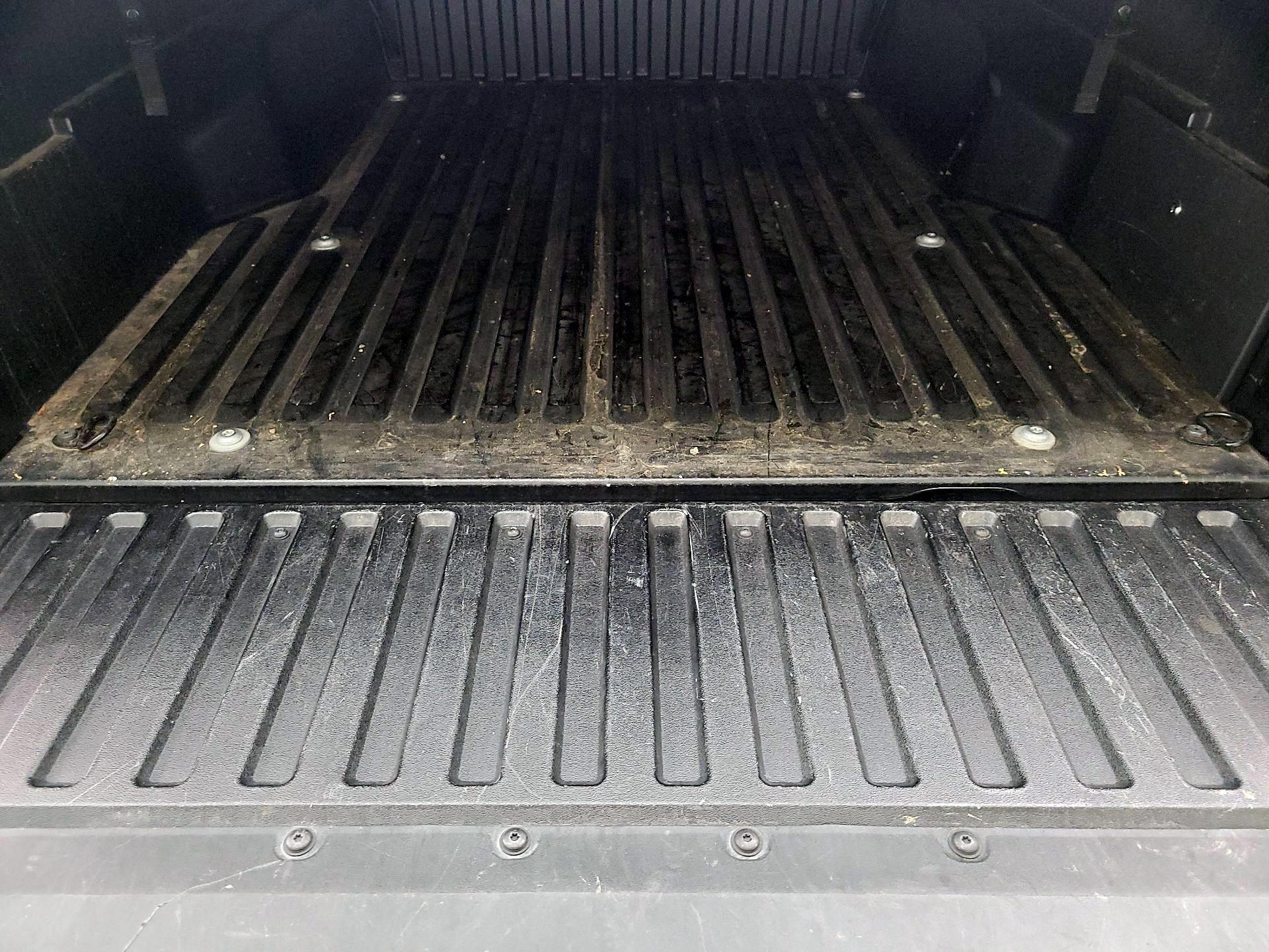 Thumbnail: 2023 Toyota Tacoma - 18