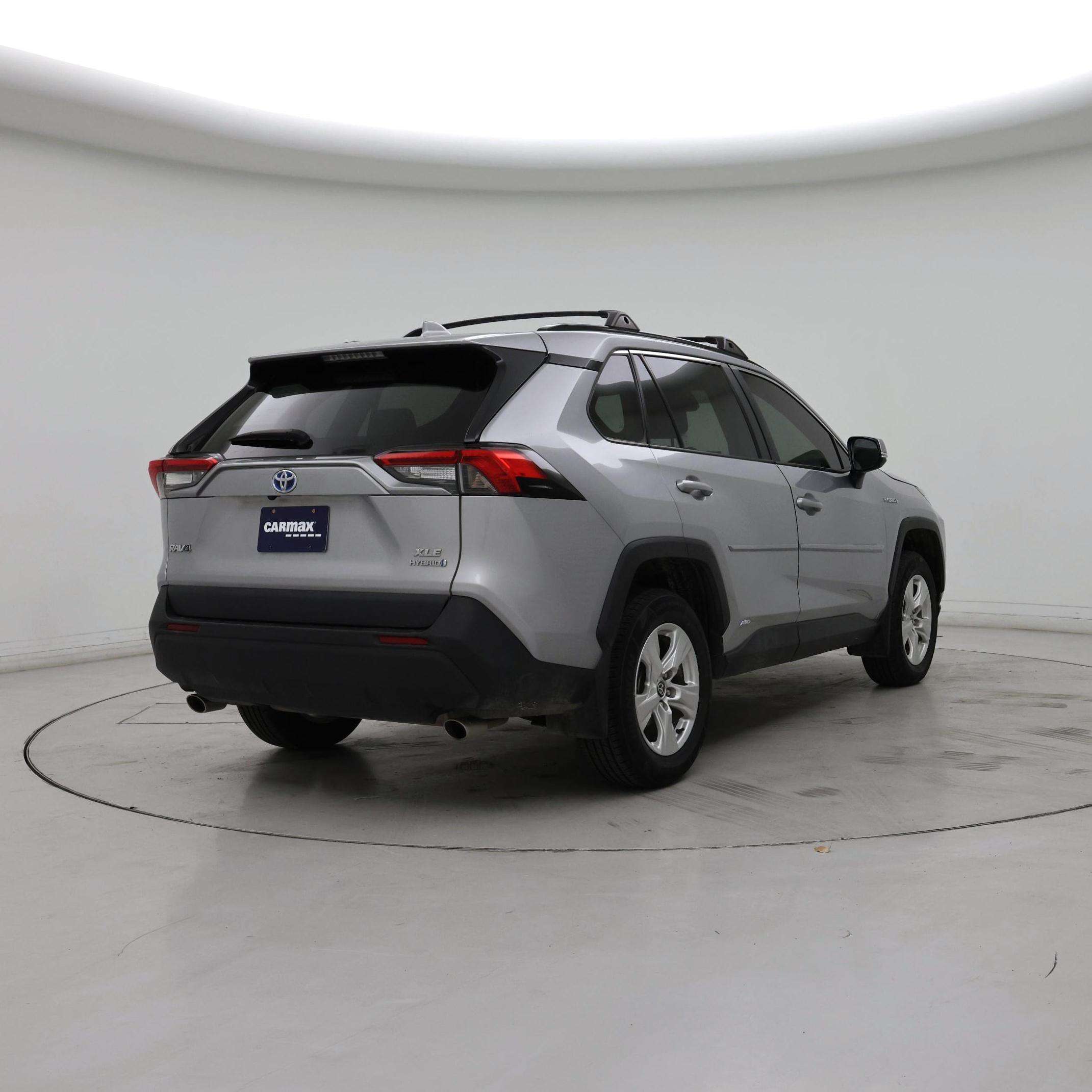 Thumbnail: 2021 Toyota RAV4 - 8