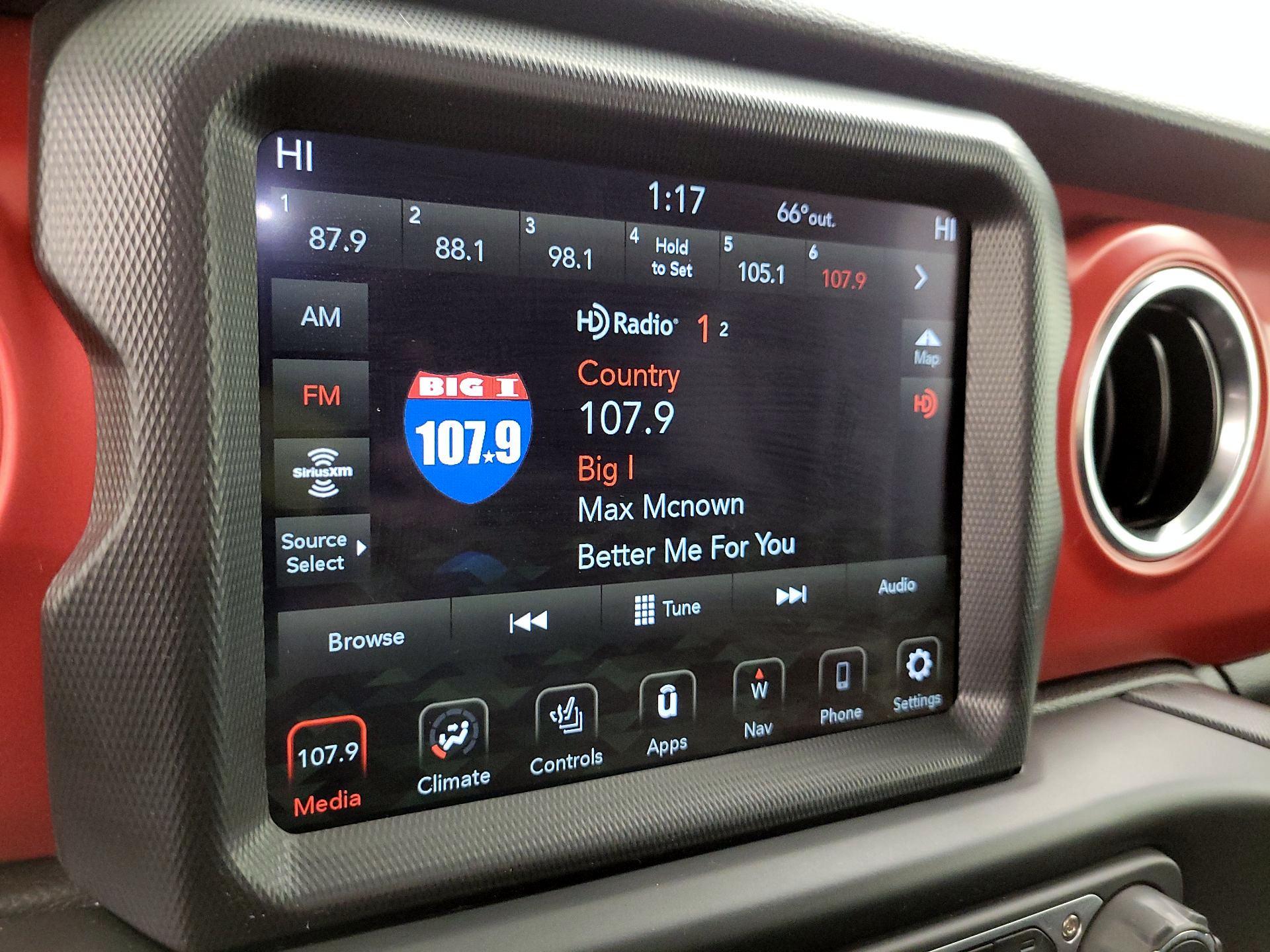 Thumbnail: 2022 Jeep Wrangler - 15