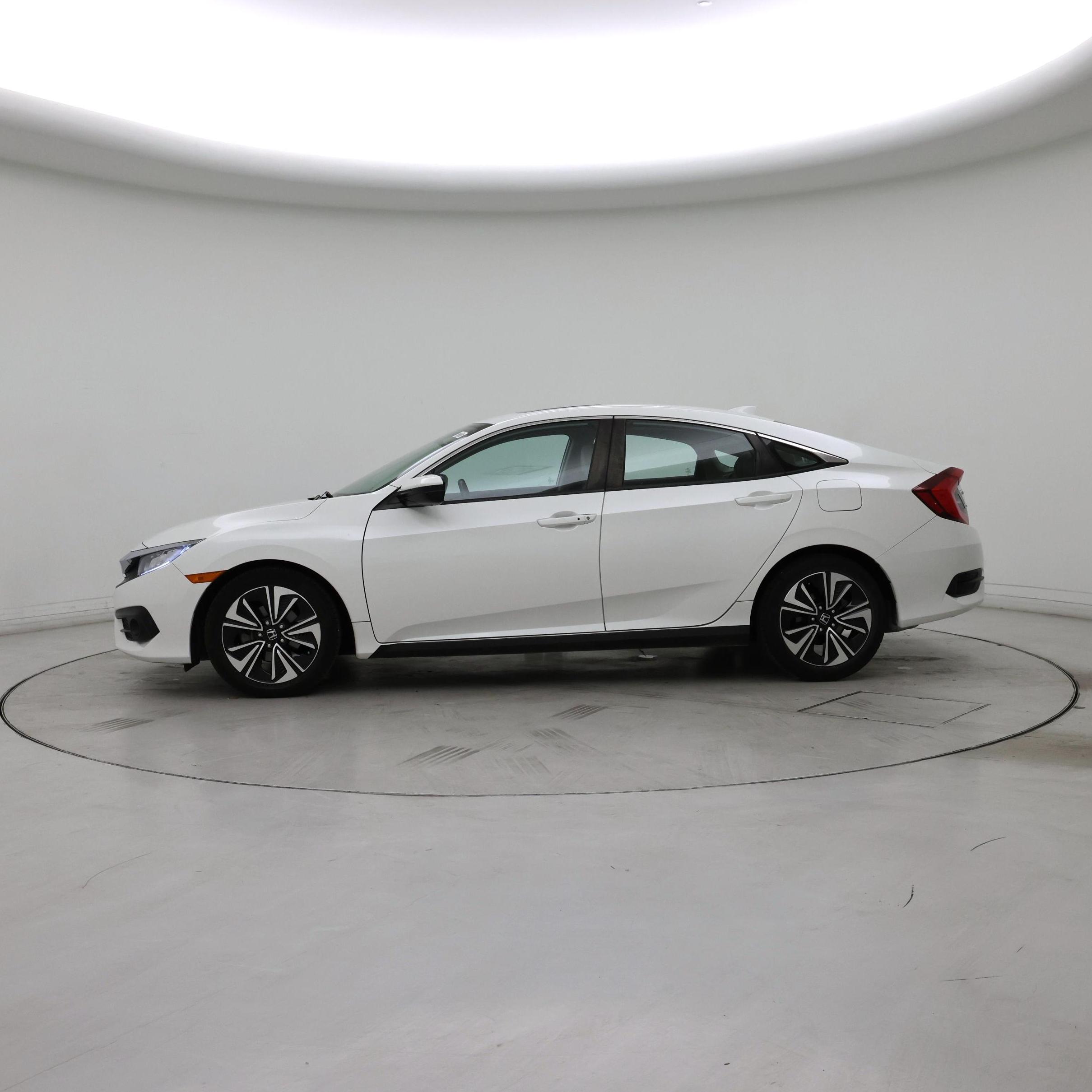 Thumbnail: 2016 Honda Civic - 3