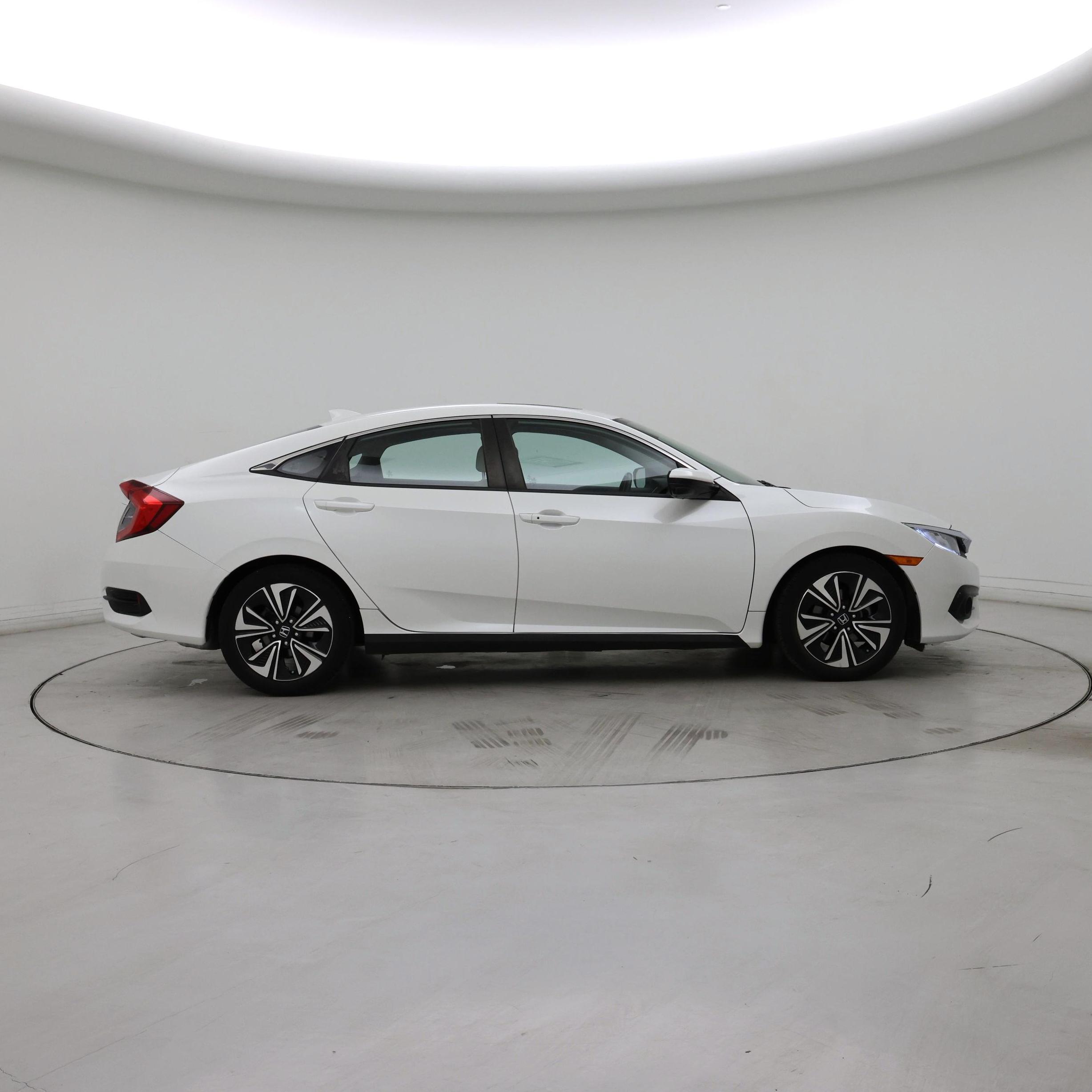 Thumbnail: 2016 Honda Civic - 7