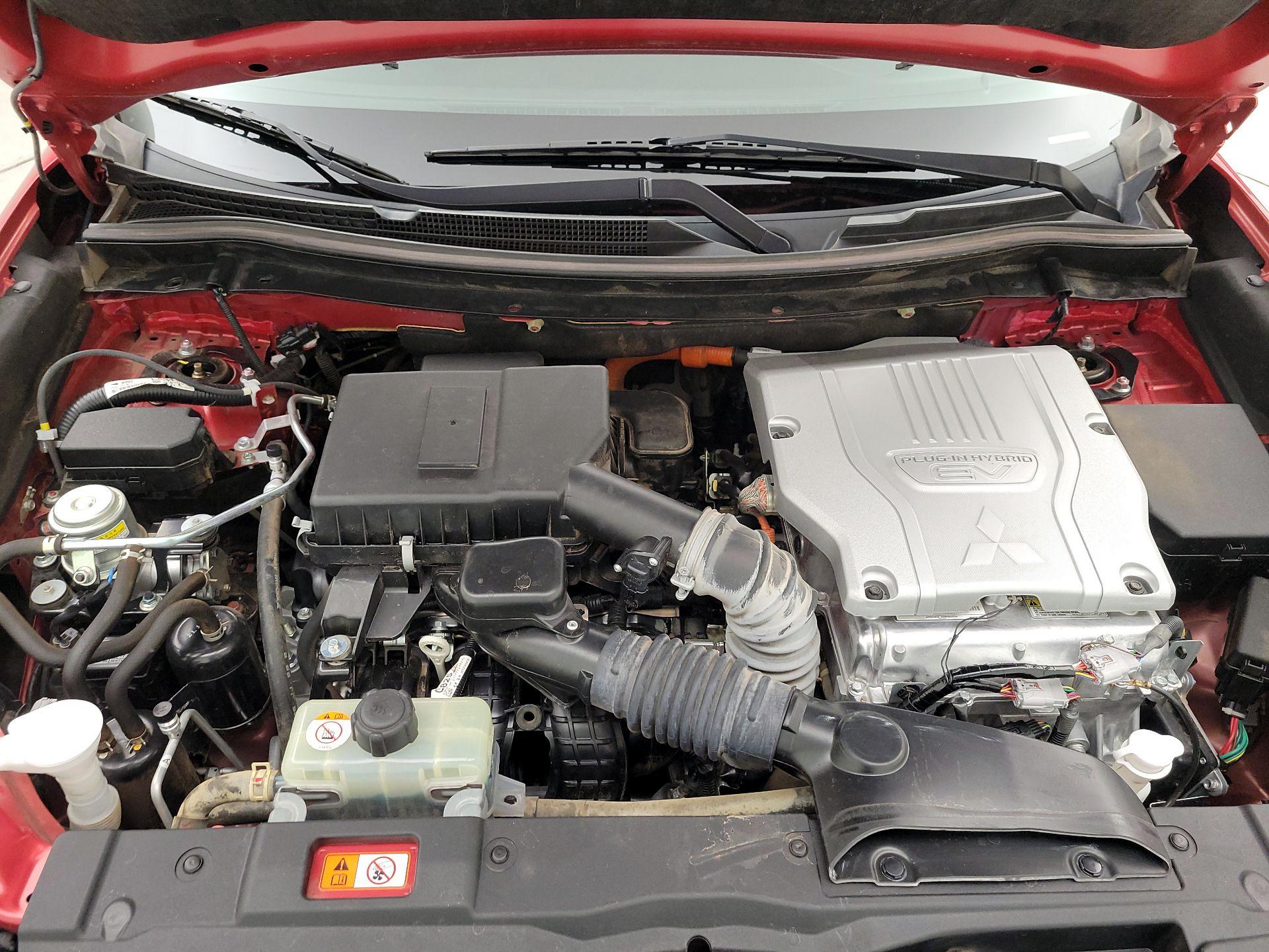 Thumbnail: 2021 Mitsubishi Outlander - 17