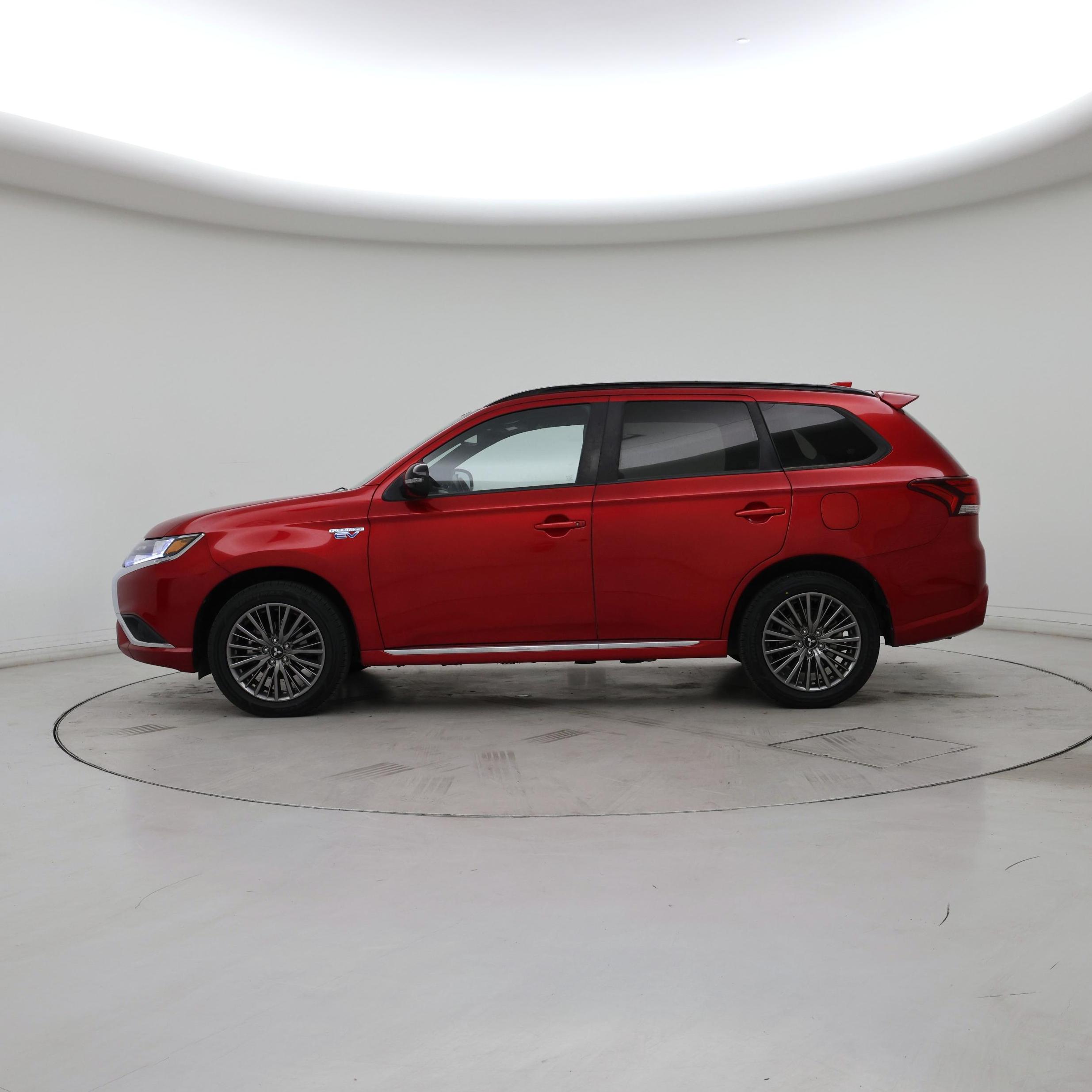 Thumbnail: 2021 Mitsubishi Outlander - 3