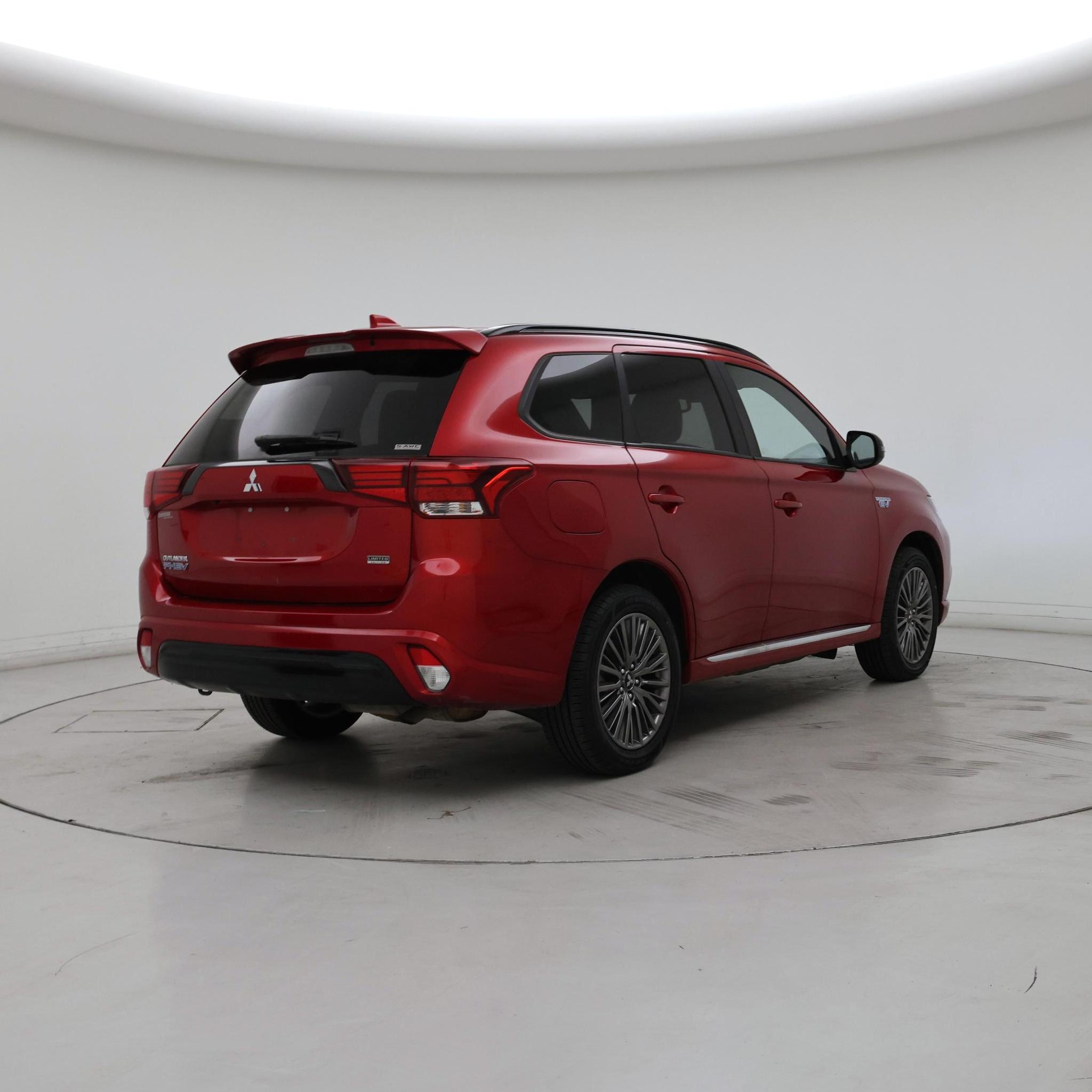 Thumbnail: 2021 Mitsubishi Outlander - 8