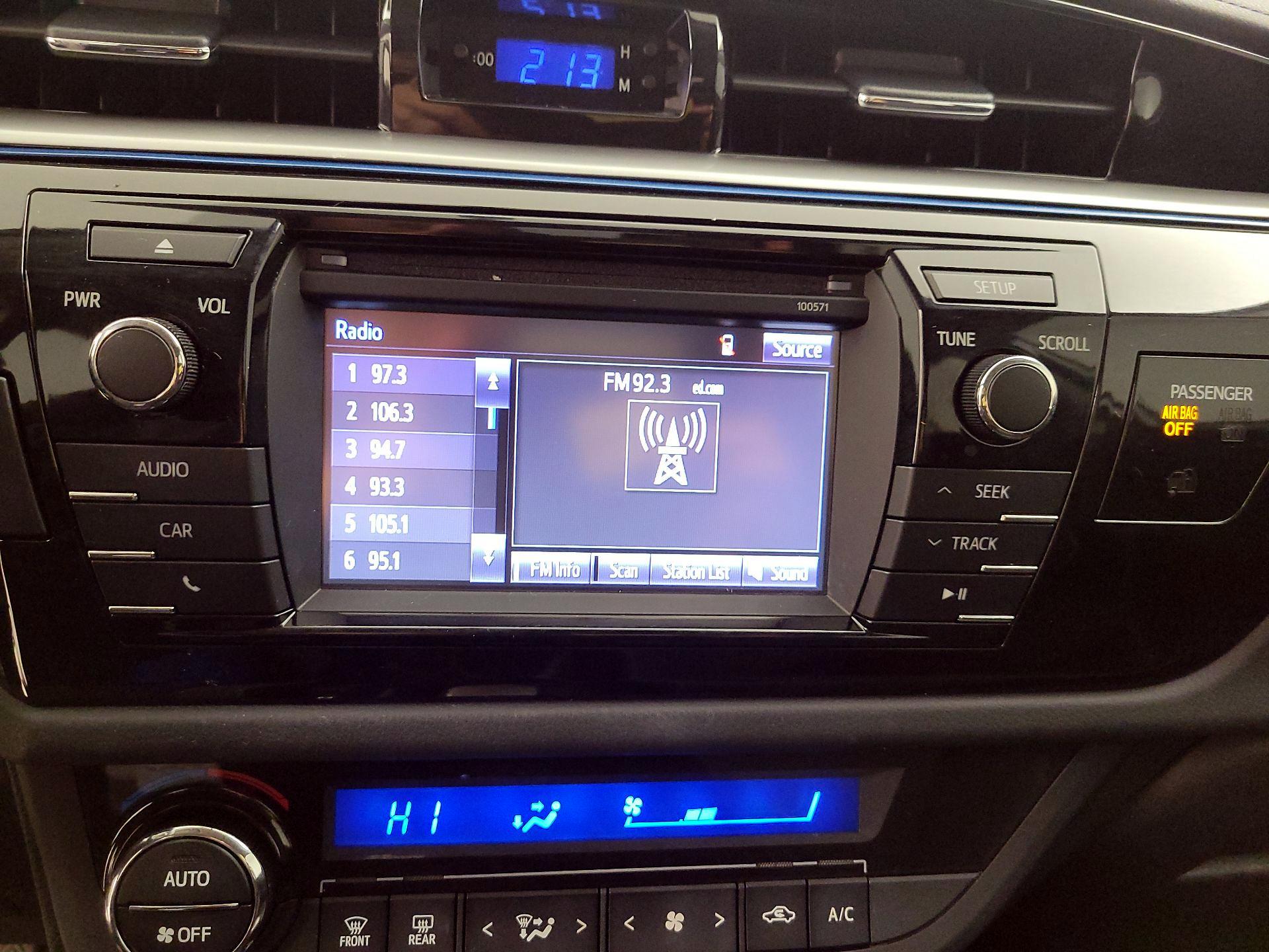 Thumbnail: 2016 Toyota Corolla - 15