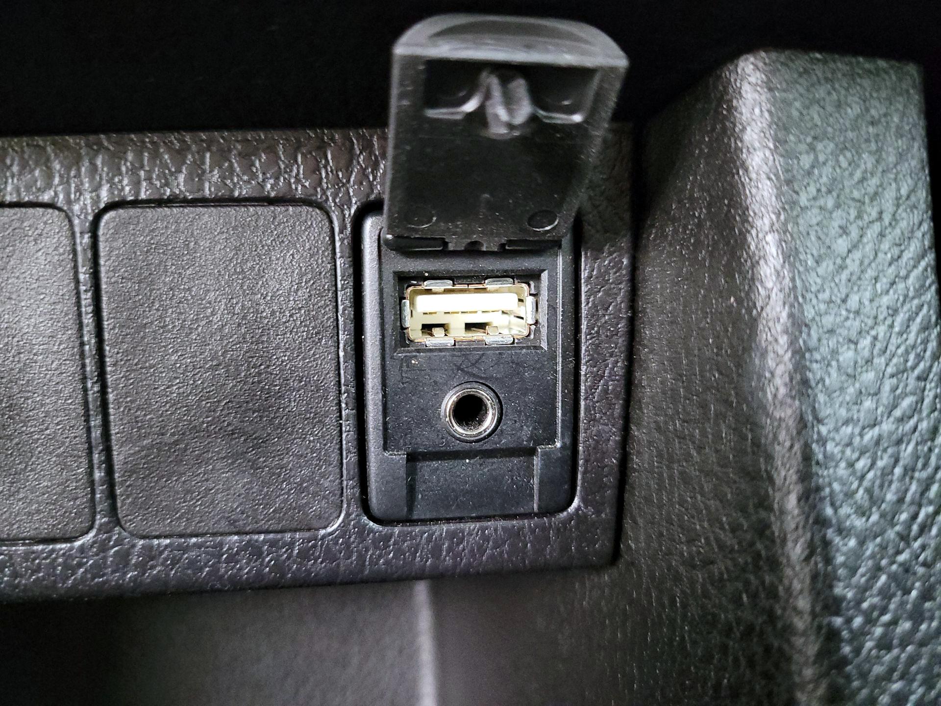 Thumbnail: 2016 Toyota Corolla - 18