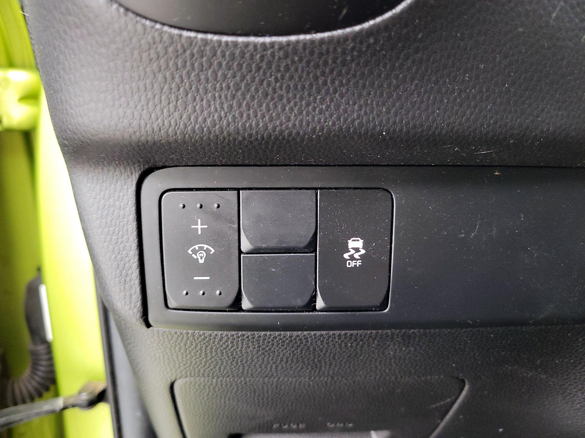 Thumbnail: 2014 Kia Soul - 13