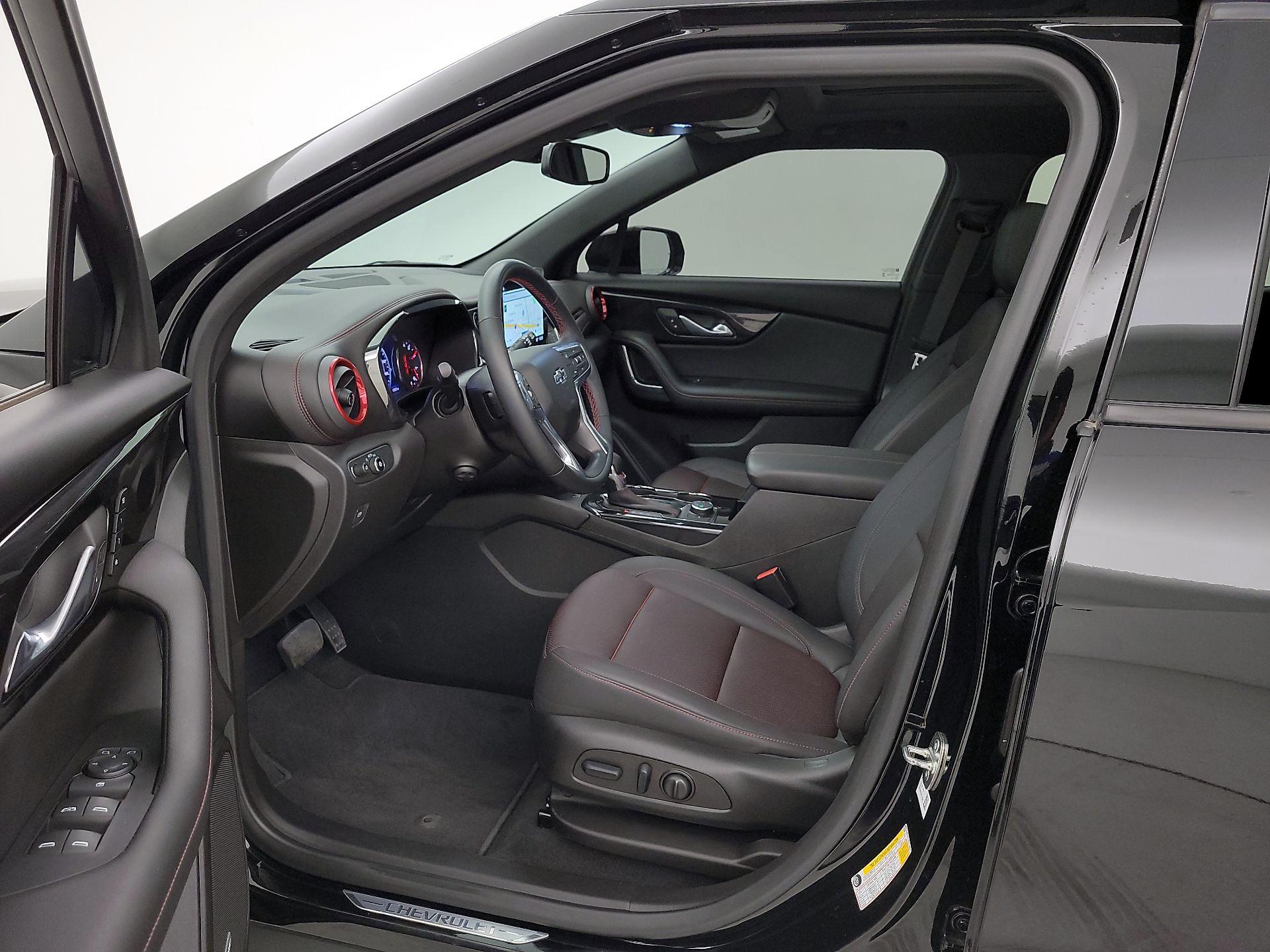 Thumbnail: 2023 Chevrolet Blazer - 11