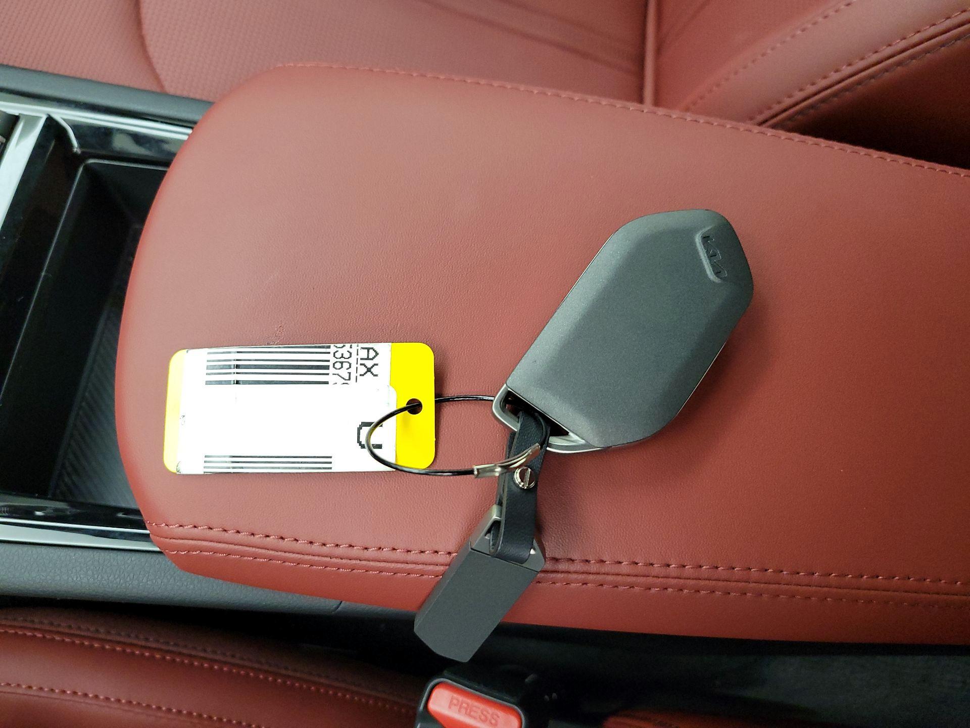 Thumbnail: 2025 Kia K5 - 18